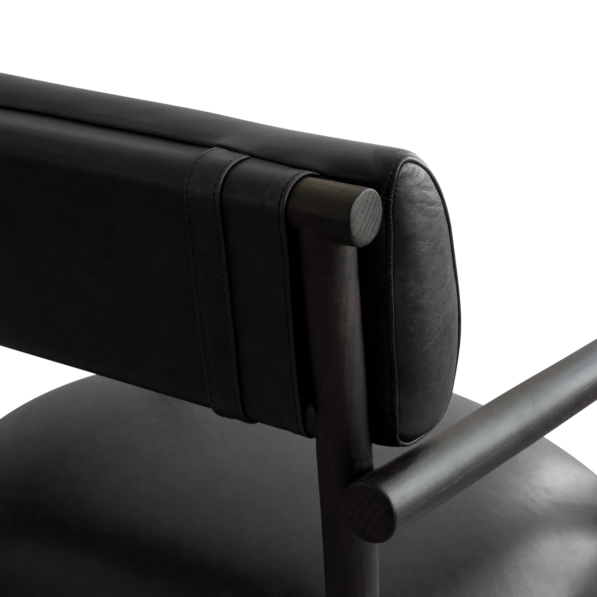 Fotel lounge Nama, Czarna skóra anilinowa 101 Copenhagen