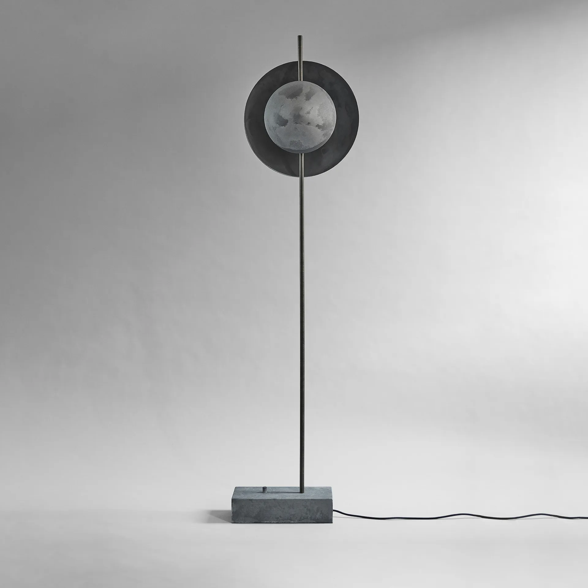 Lampa podłogowa Dawn 168 cm, Oksydowany 101 Copenhagen