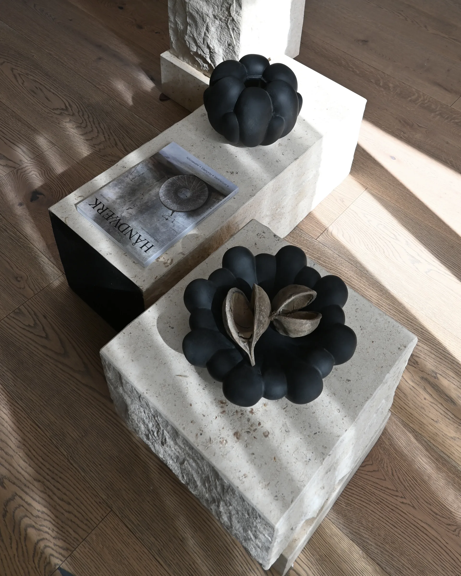 Miska medio Bloom Tray Ø28,5 cm, Black 101 Copenhagen