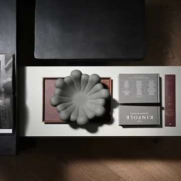 Miska medio Bloom Tray Ø28,5 cm - Dark grey - 101 Copenhagen