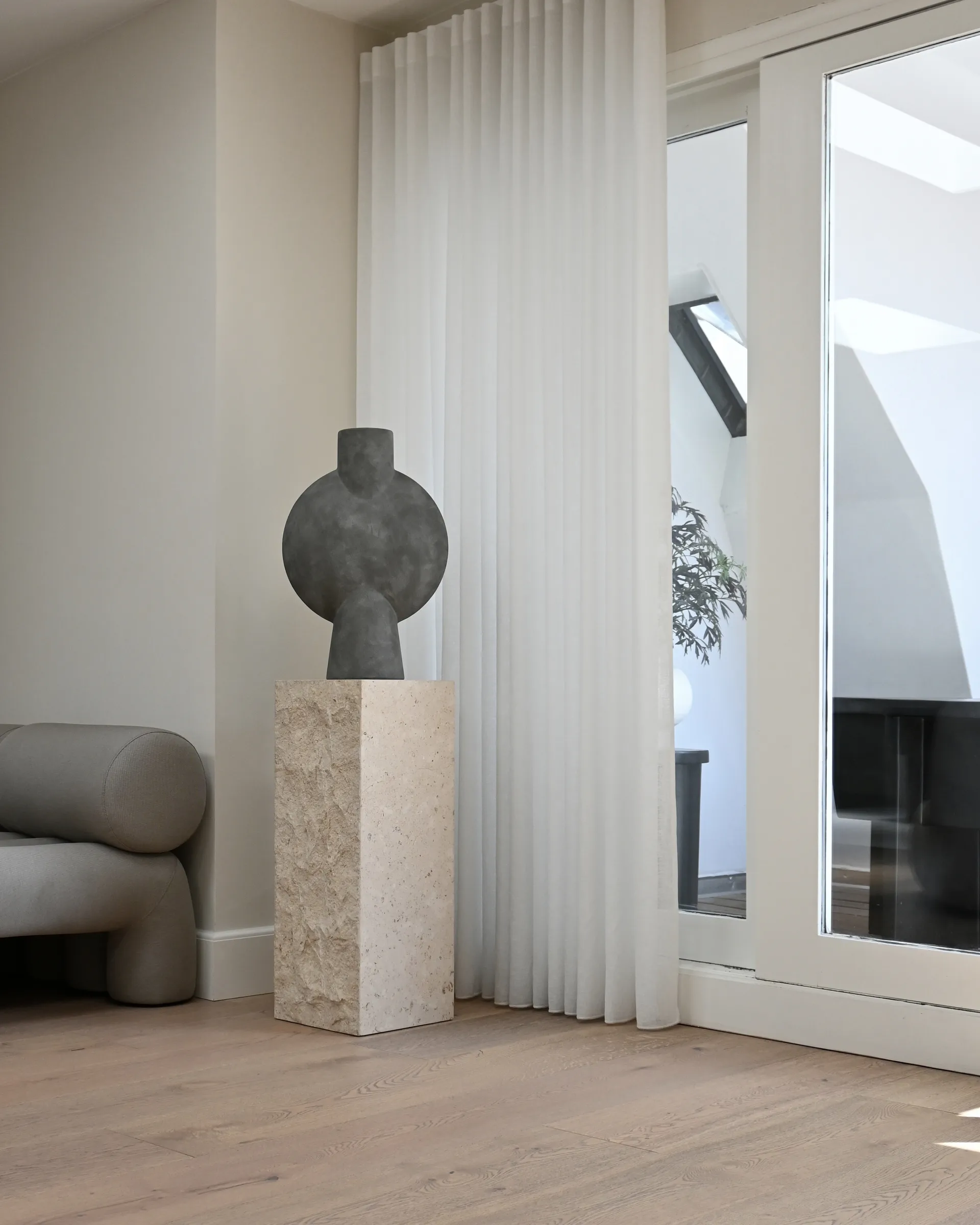 Podium duże 80 cm, Limestone 101 Copenhagen