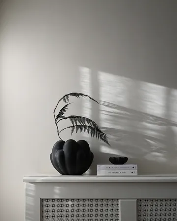 Wazon petit Bloom 22,5x24 cm - Black - 101 Copenhagen