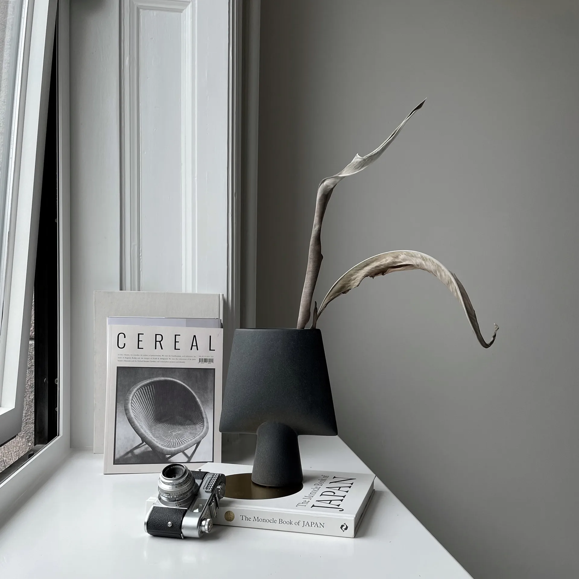 Wazon Sphere mini, Czarny 101 Copenhagen