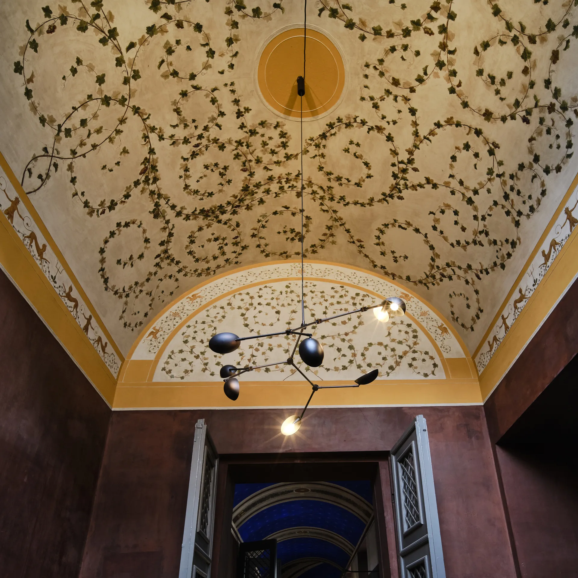 Żyrandol Drop Chandelier, Burned black 101 Copenhagen