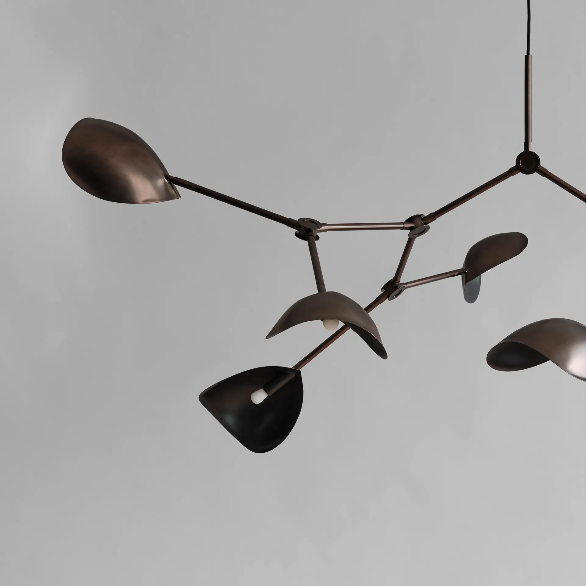 Żyrandol Stingray Grande, Bronze 101 Copenhagen