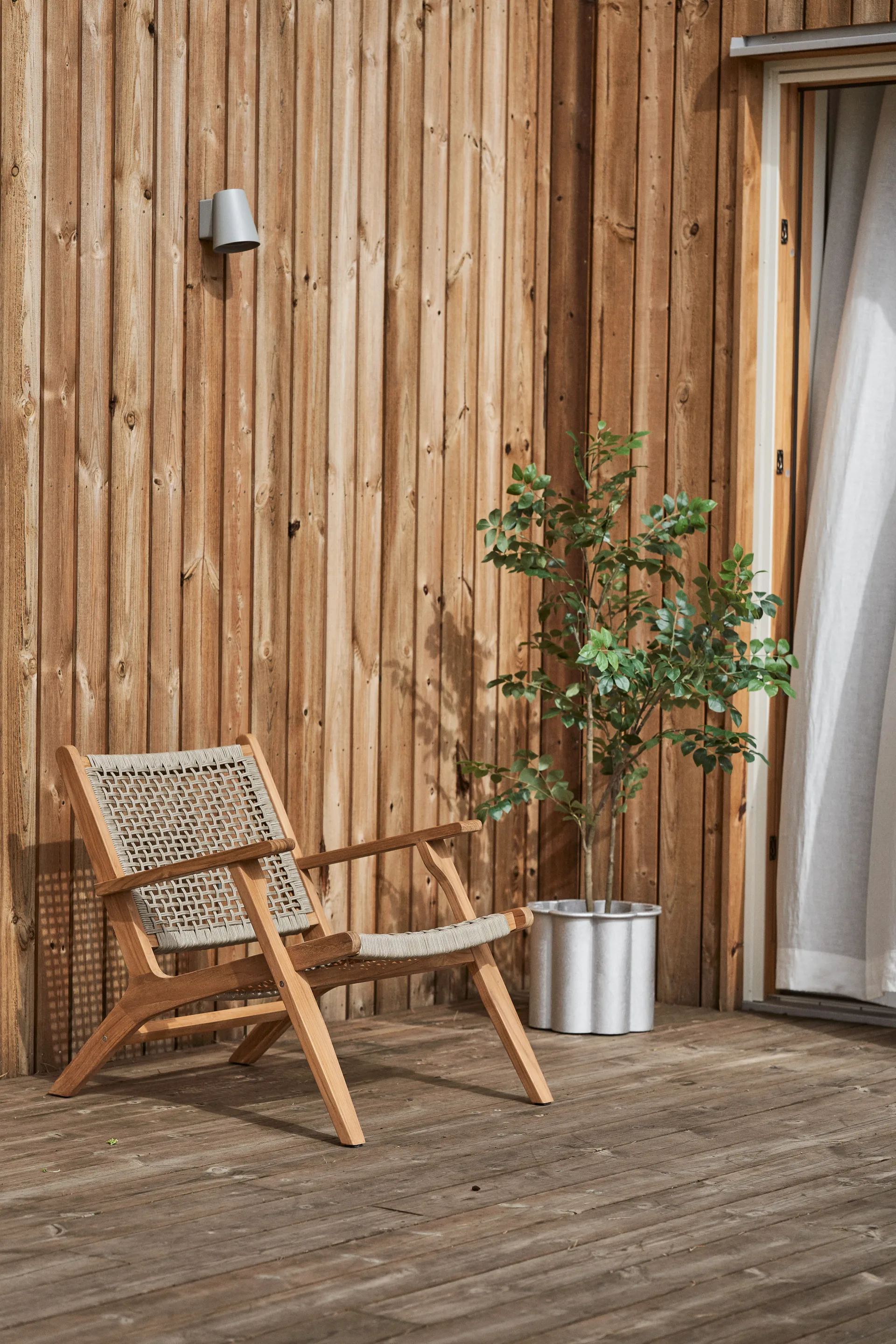 Fotel lounge Sandvik, Drewno tekowe 1898