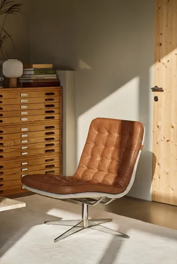 Fotel obrotowy Loholm - Skóra w kolorze cognac-Bern Beige 0341 - 1898