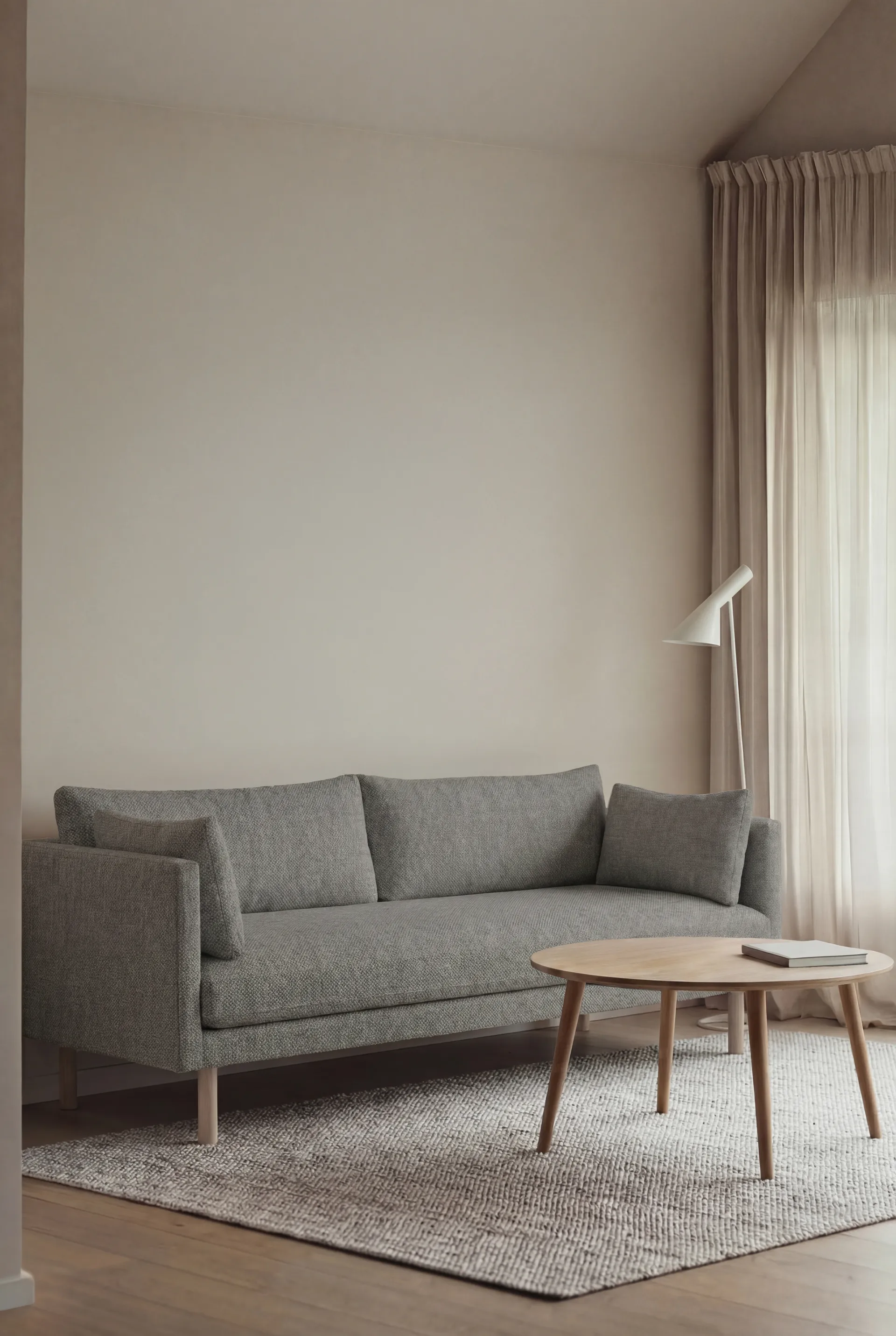 Linnevik sofa, Caleido Grey 1240-dąb olejowany na biało, 3-osobowa, bez falbany 1898