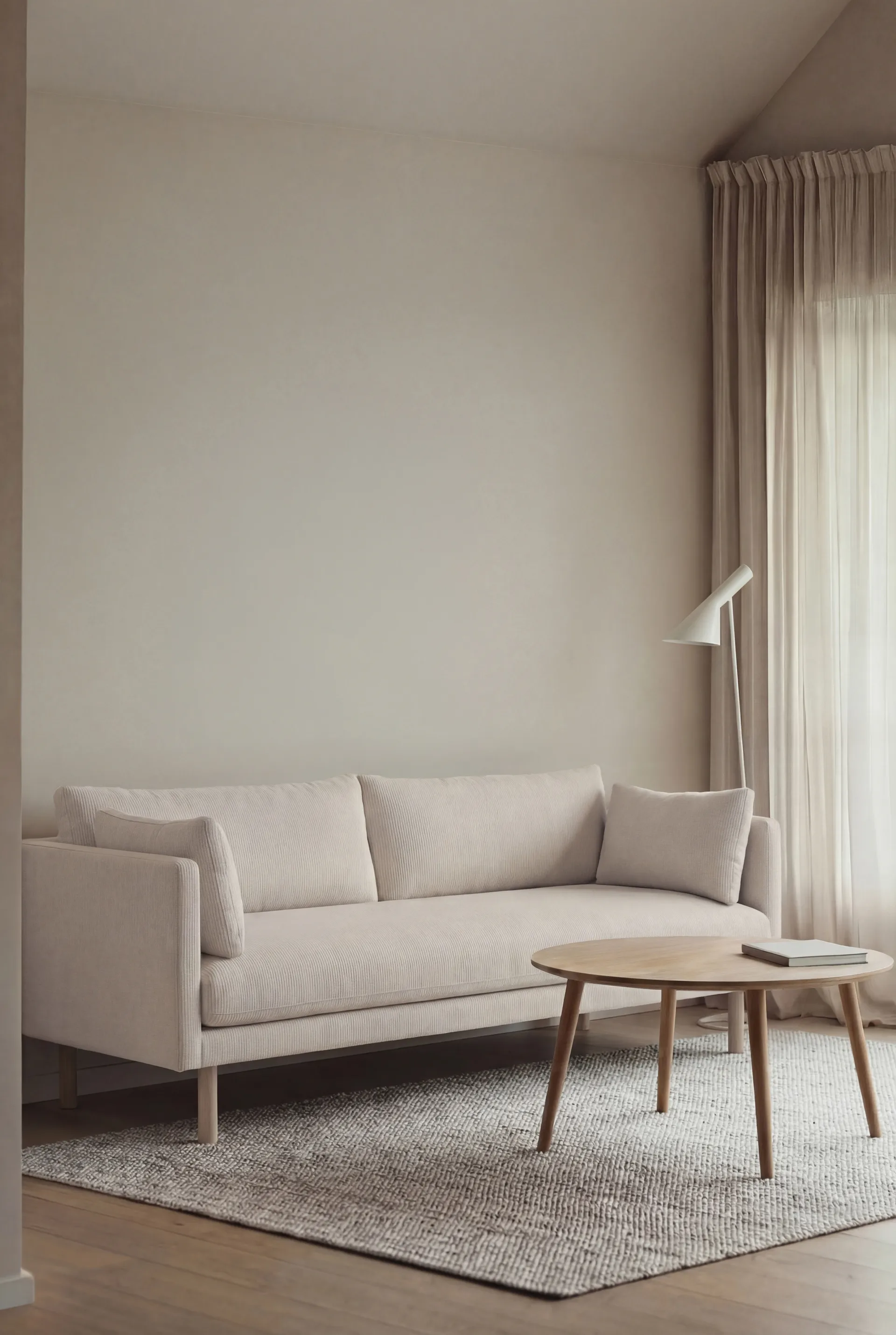 Linnevik sofa, Jump Off White 1954-dąb olejowany na biało, 3-osobowa, bez falbany 1898