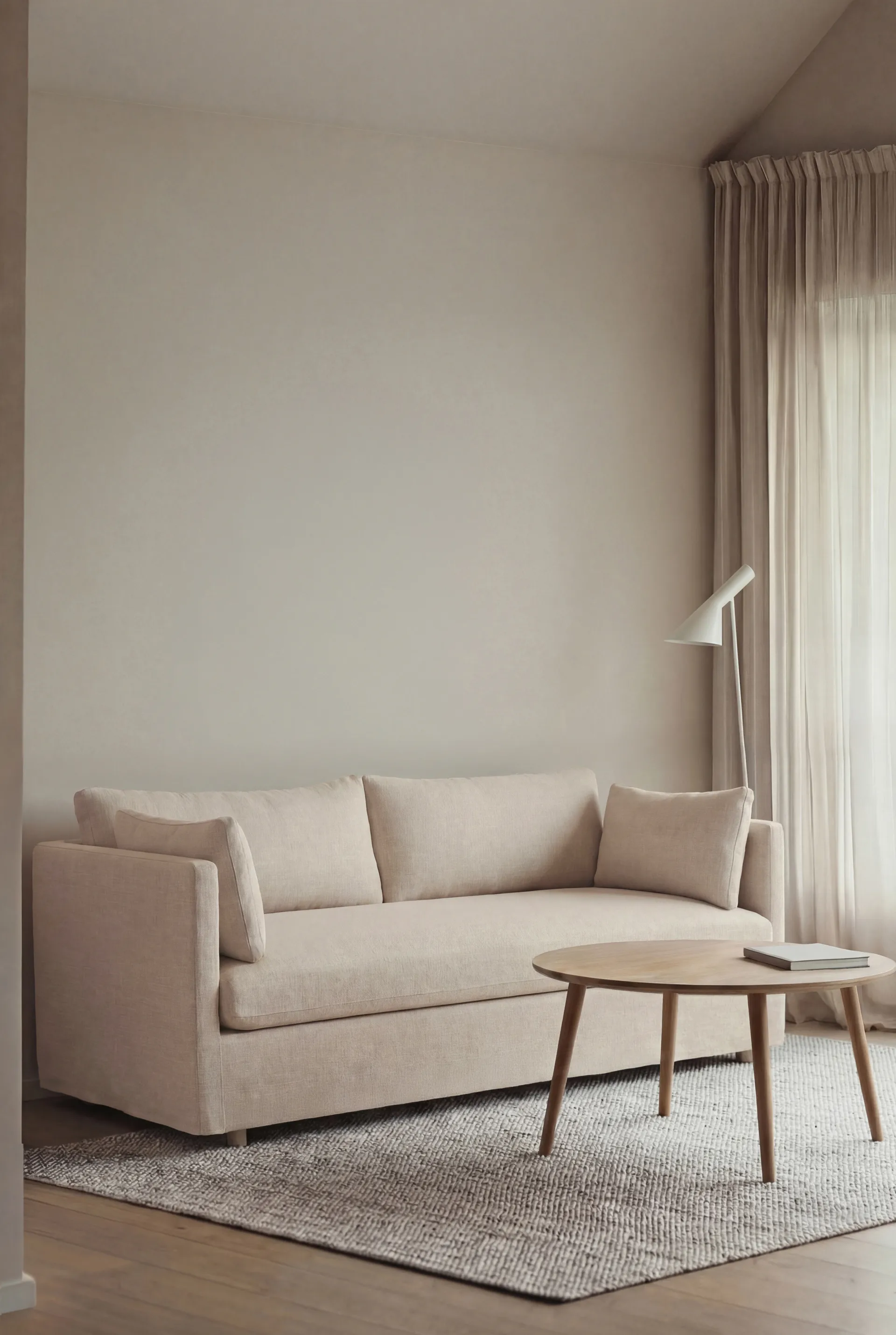 Linnevik sofa, Oslo Nature 1540-dąb olejowany na biało, 2-osobowa, z falbaną 1898