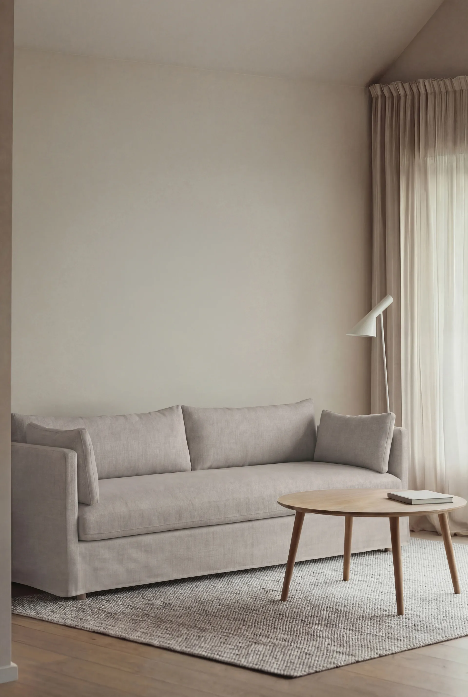 Linnevik sofa, Same Grey 6673-dąb olejowany na biało, 4-osobowa, z falbaną 1898