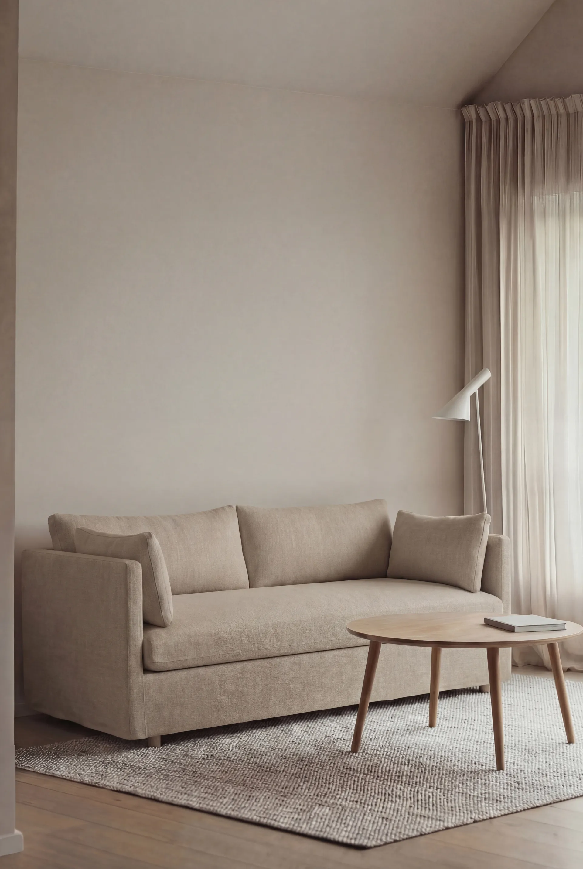 Linnevik sofa, Same Sand 6672-dąb olejowany na biało, 2-osobowa, z falbaną 1898