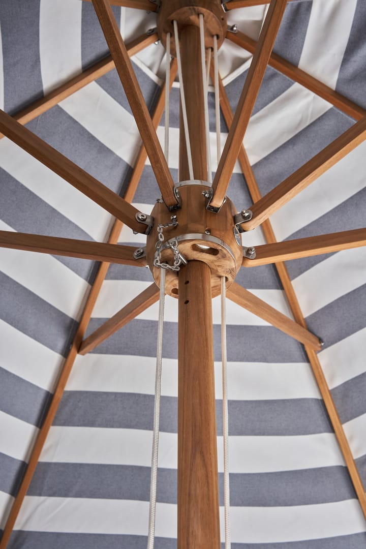 Parasol Hisshult Ø270 cm, Blue stripe-teak 1898
