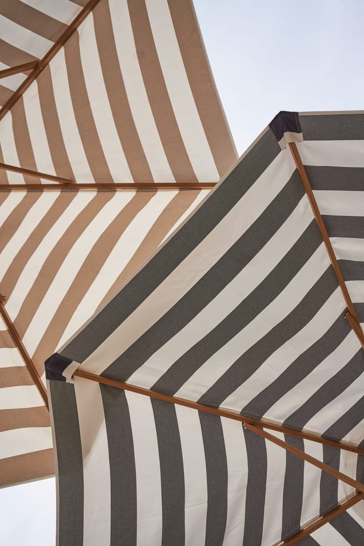 Parasol Hisshult Ø270 cm, Blue stripe-teak 1898