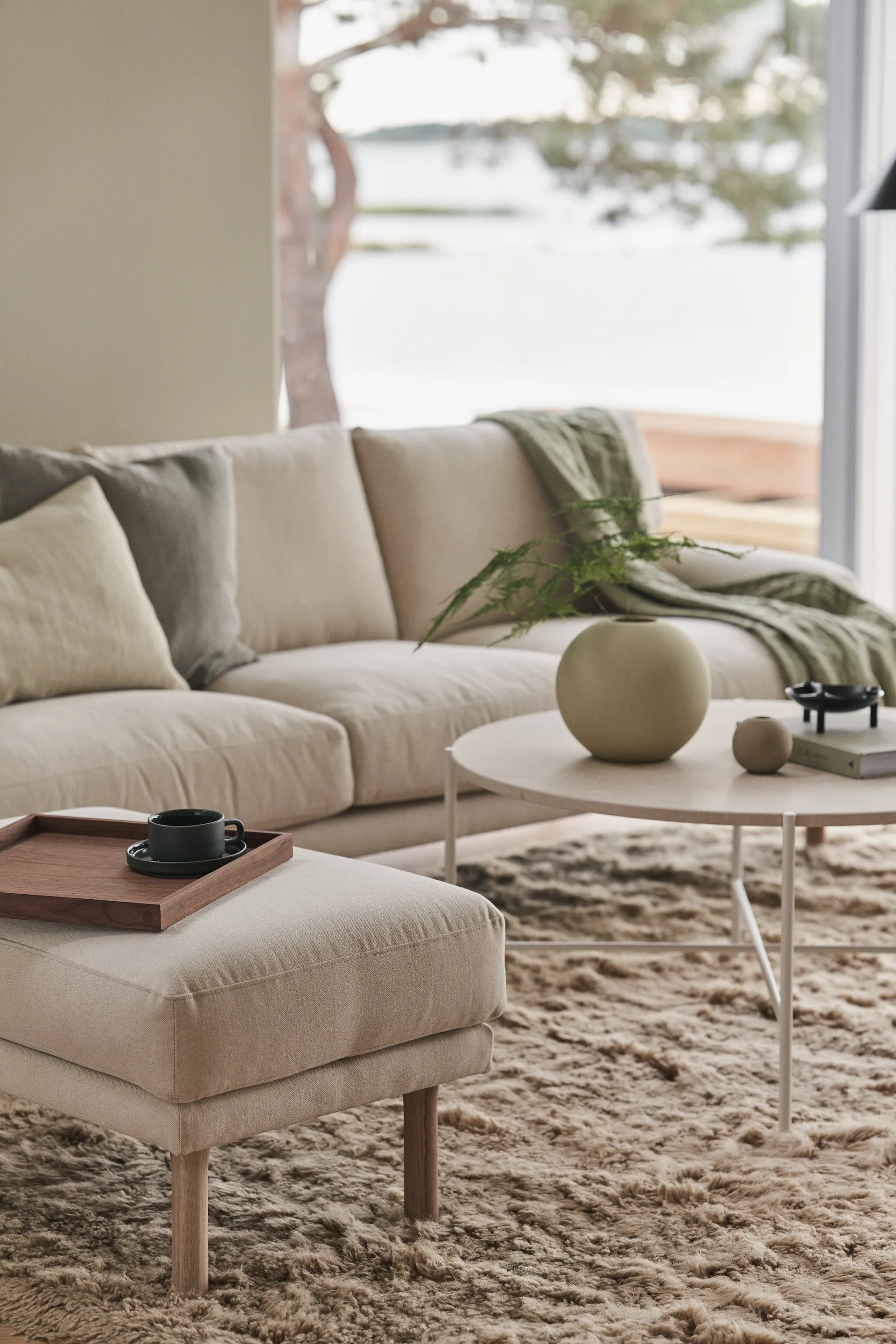 Podnóżek Lidnäs, Caleido beżowy 1898