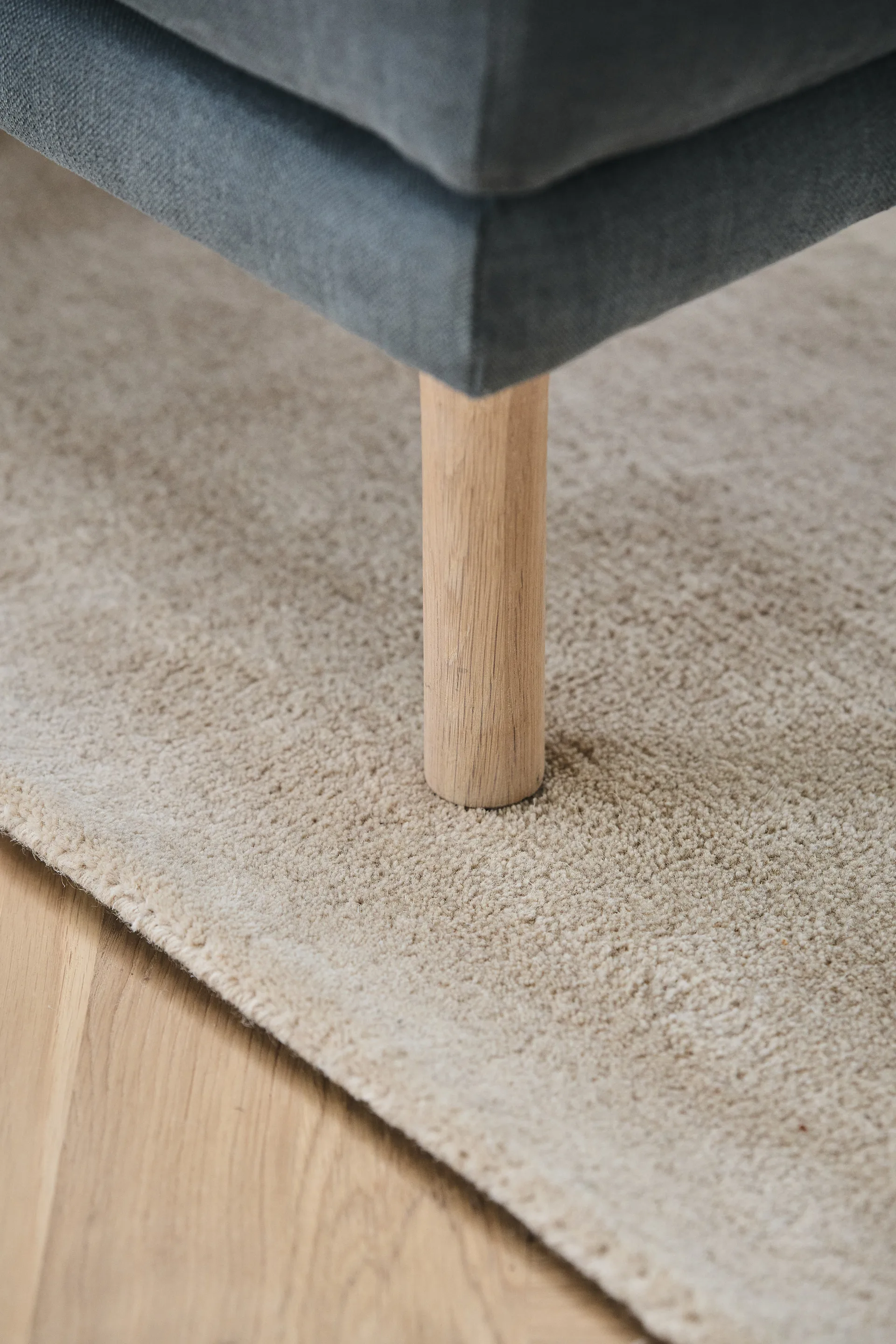 Podnóżek Lidnäs, Caleido ciemnoszary 1898