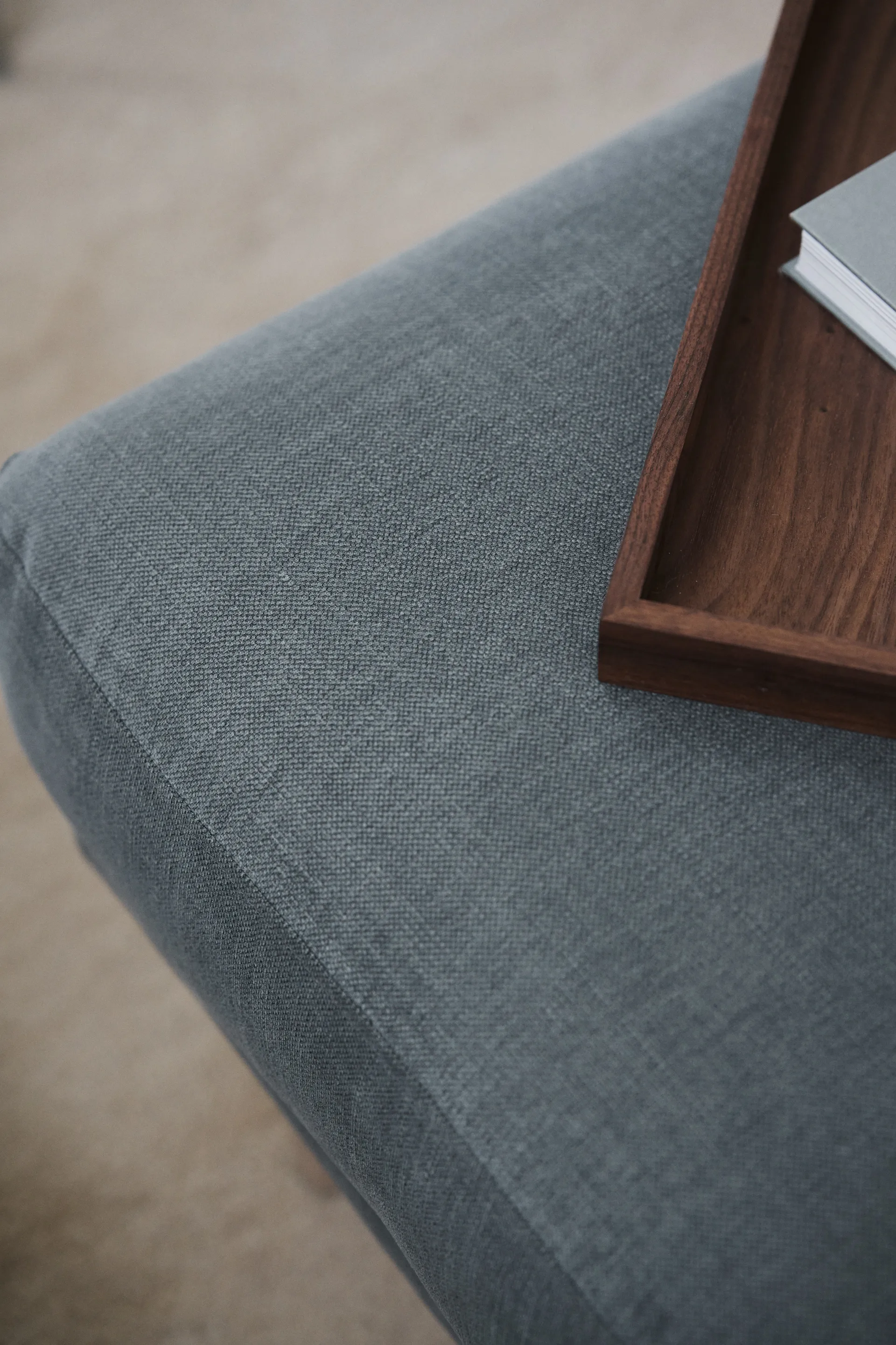 Podnóżek Lidnäs, Caleido ciemnoszary 1898