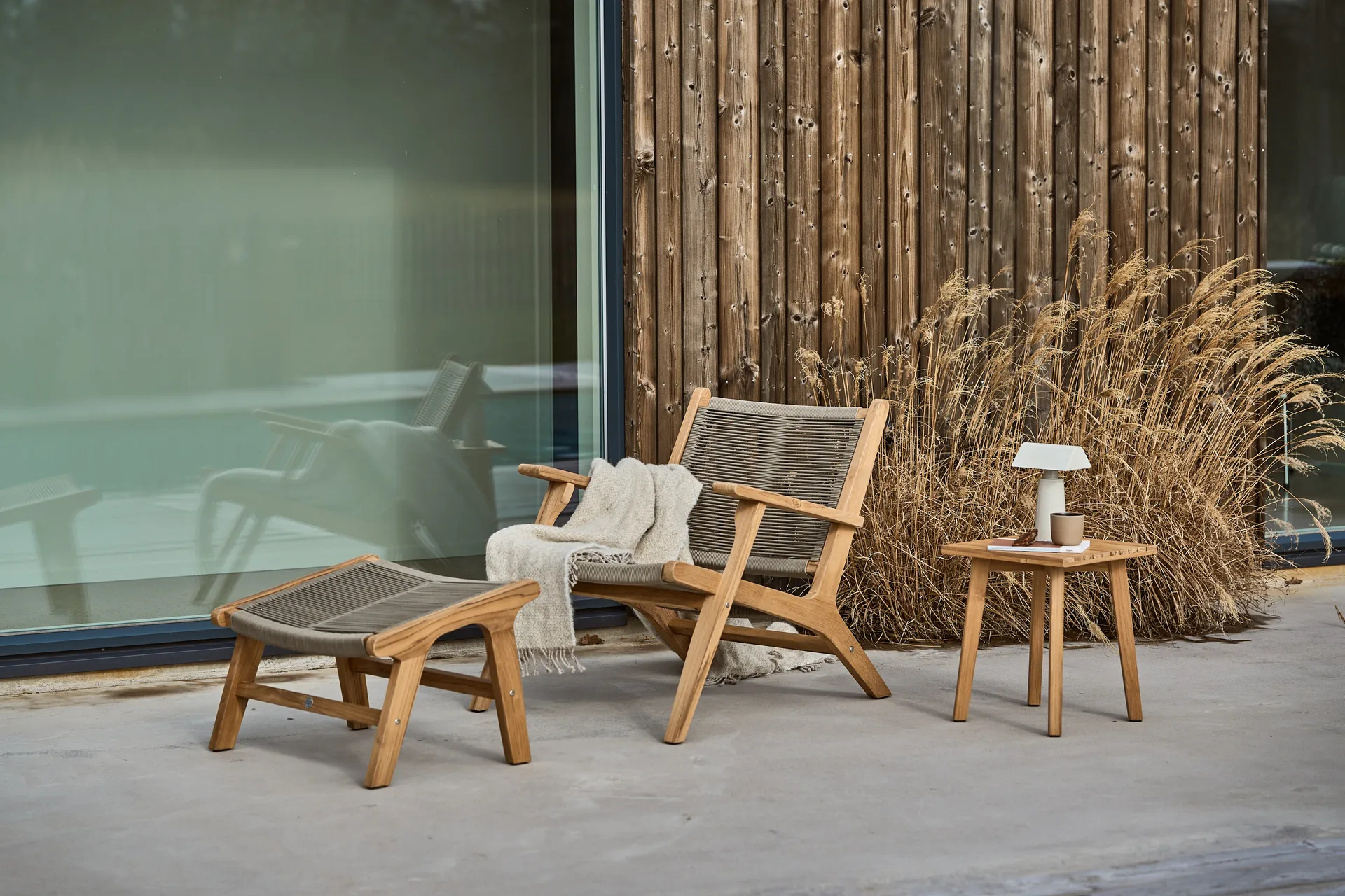 Podnóżek Sandvik, Drewno tekowe 1898