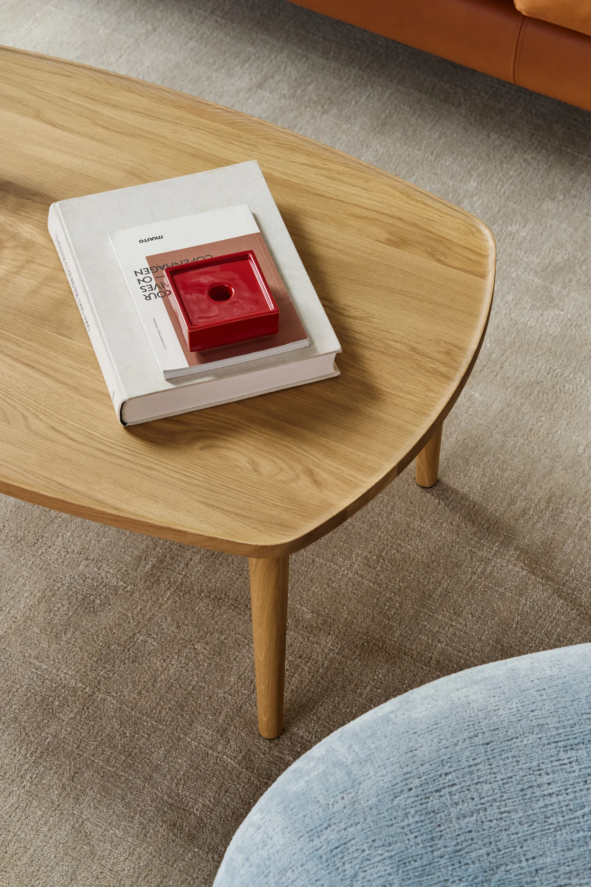 Stolik kawowy Nyhem 89x59x37 cm, Naturalnie lakierowany dąb 1898