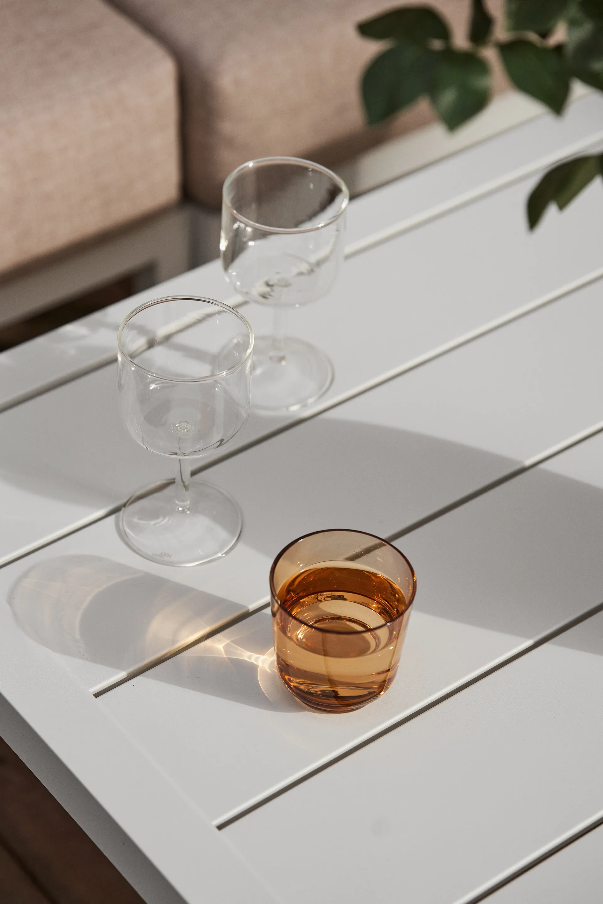 Stolik kawowy Santander 78x78x40 cm, Białe aluminium 1898