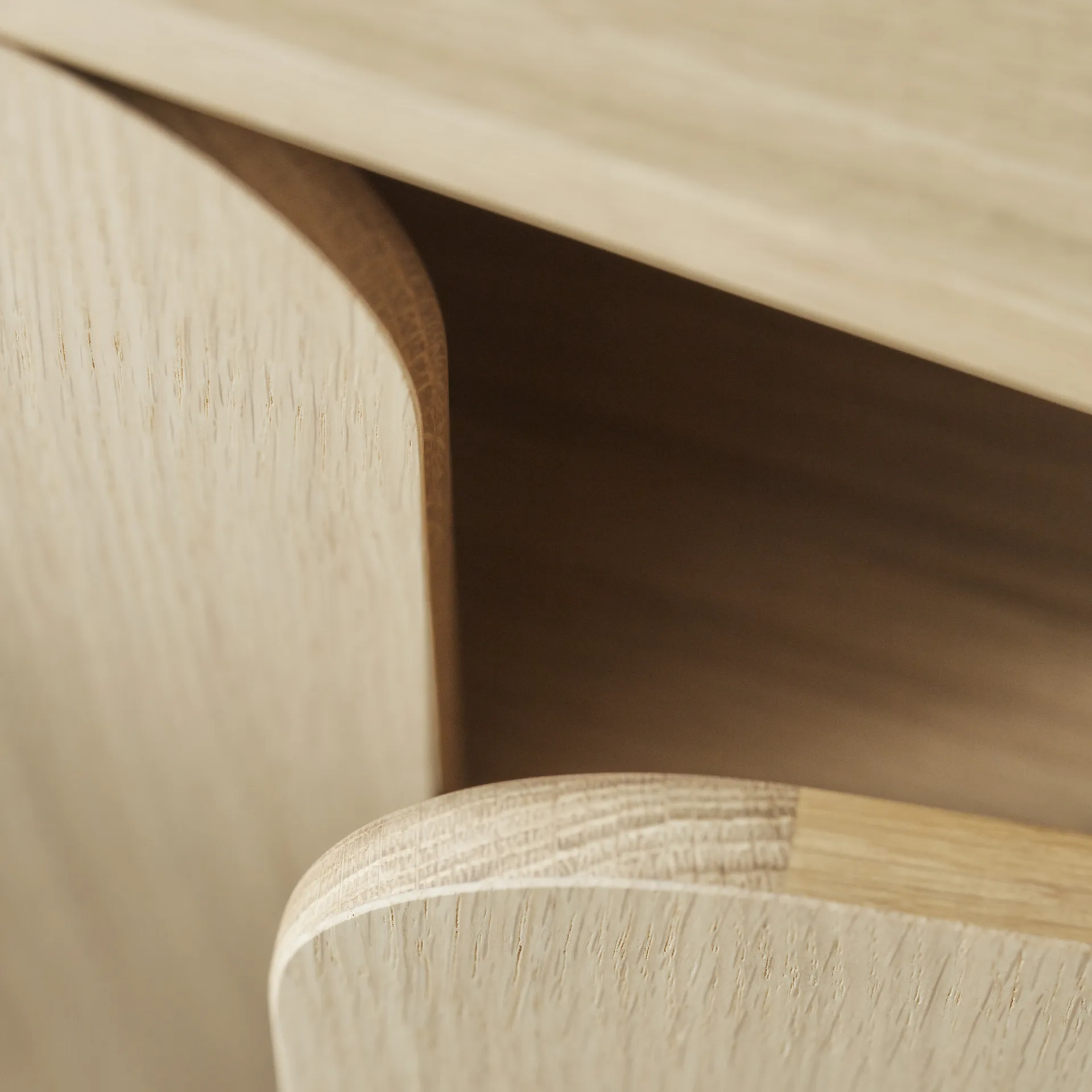 Vidja stolik boczny, Dąb pigmentowany na biało 1898