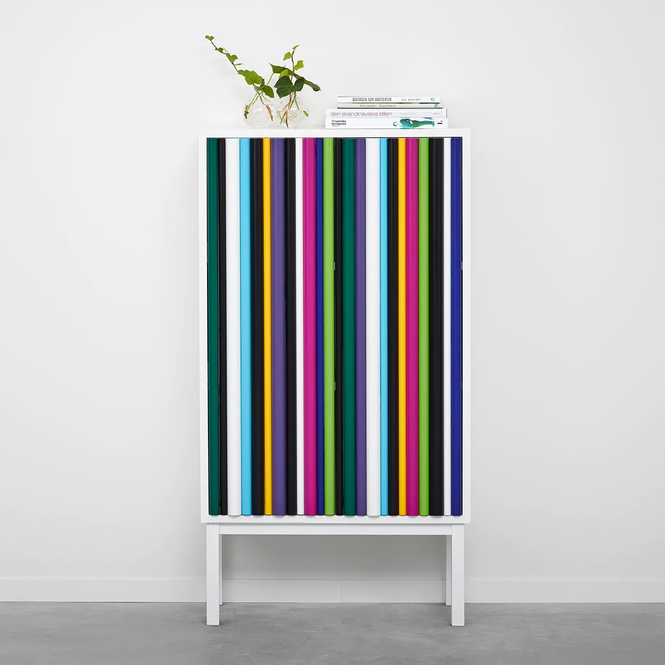 Collect gabinet 2013 multi, Białya noga A2