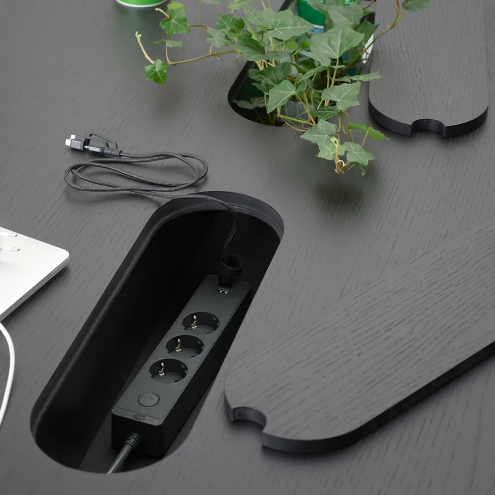 Connect biurko, dąb białyolja, czarne koła, h73 A2