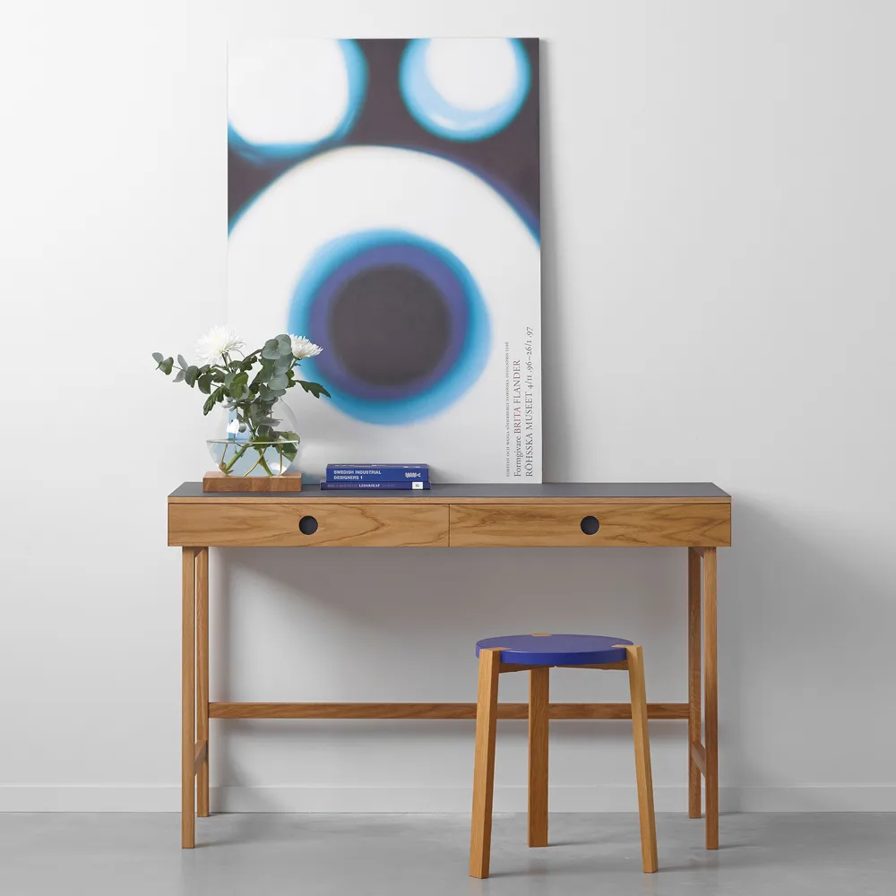 Mind biurko, czarne linoleum, szuflady i nogi z białego dębu olejowanego A2