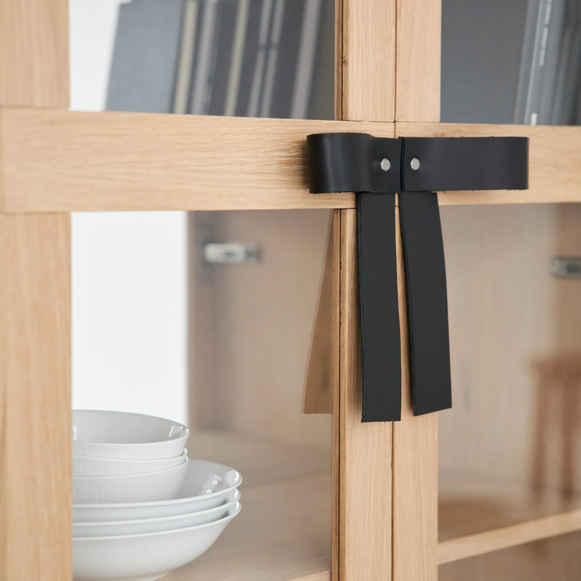 The Bow Biały gabinet, Biały Naoliwione dąb A2