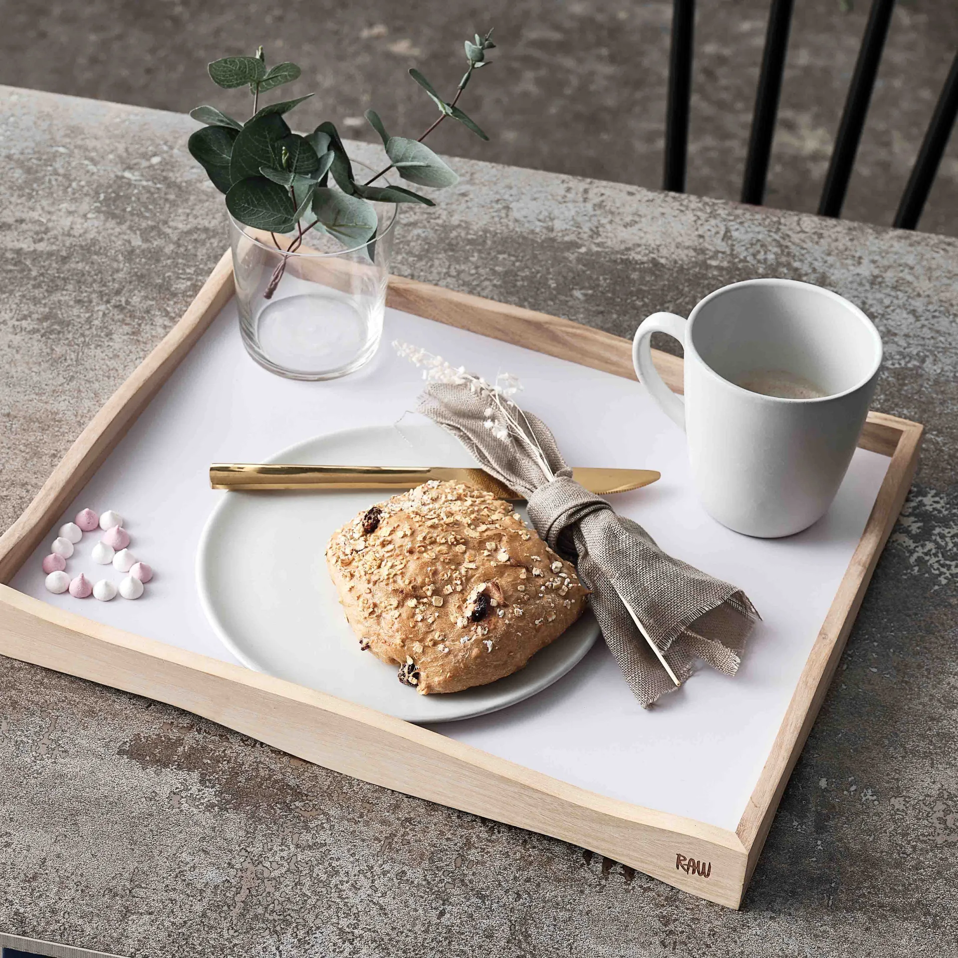 Kubek z uchem Raw 35 cl, Arctic white (biały) Aida