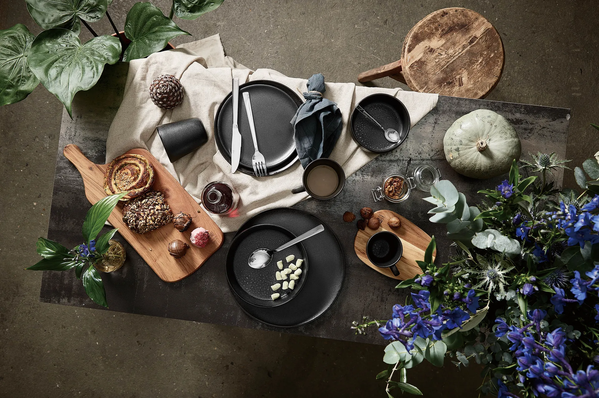 Talerz do zupy Raw Ø19,4 cm, Tytanowa czerń Aida