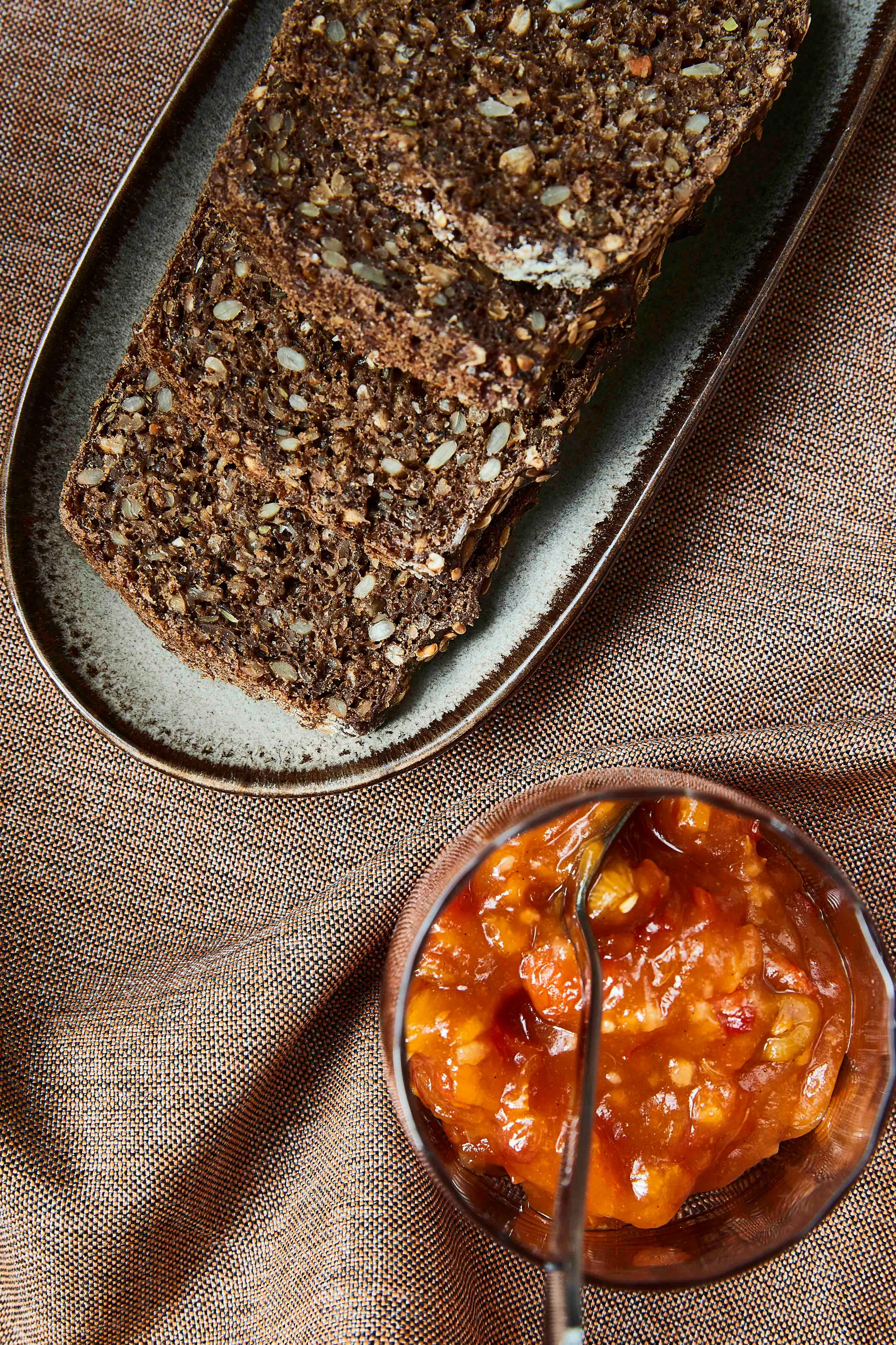 Talerz owalny Søholm Sonja 12,3x25,5 cm, Brown Aida