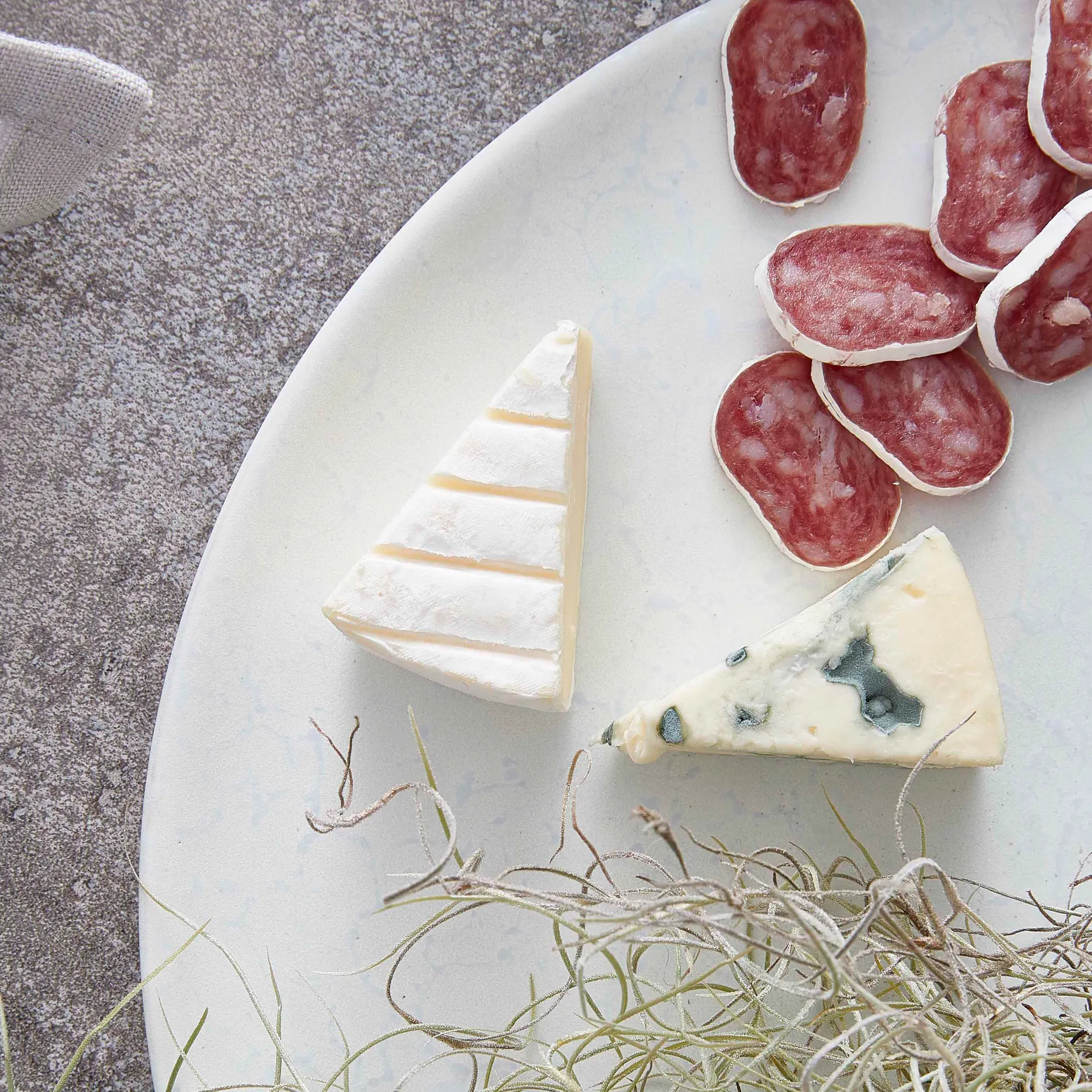 Talerz Raw Ø28 cm, Arctic White (biały) Aida