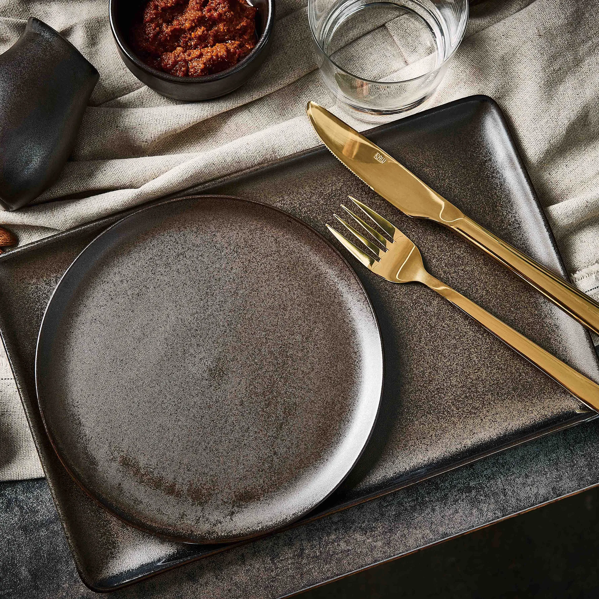 Talerz Raw 31,5x20 cm, Metallic brown Aida