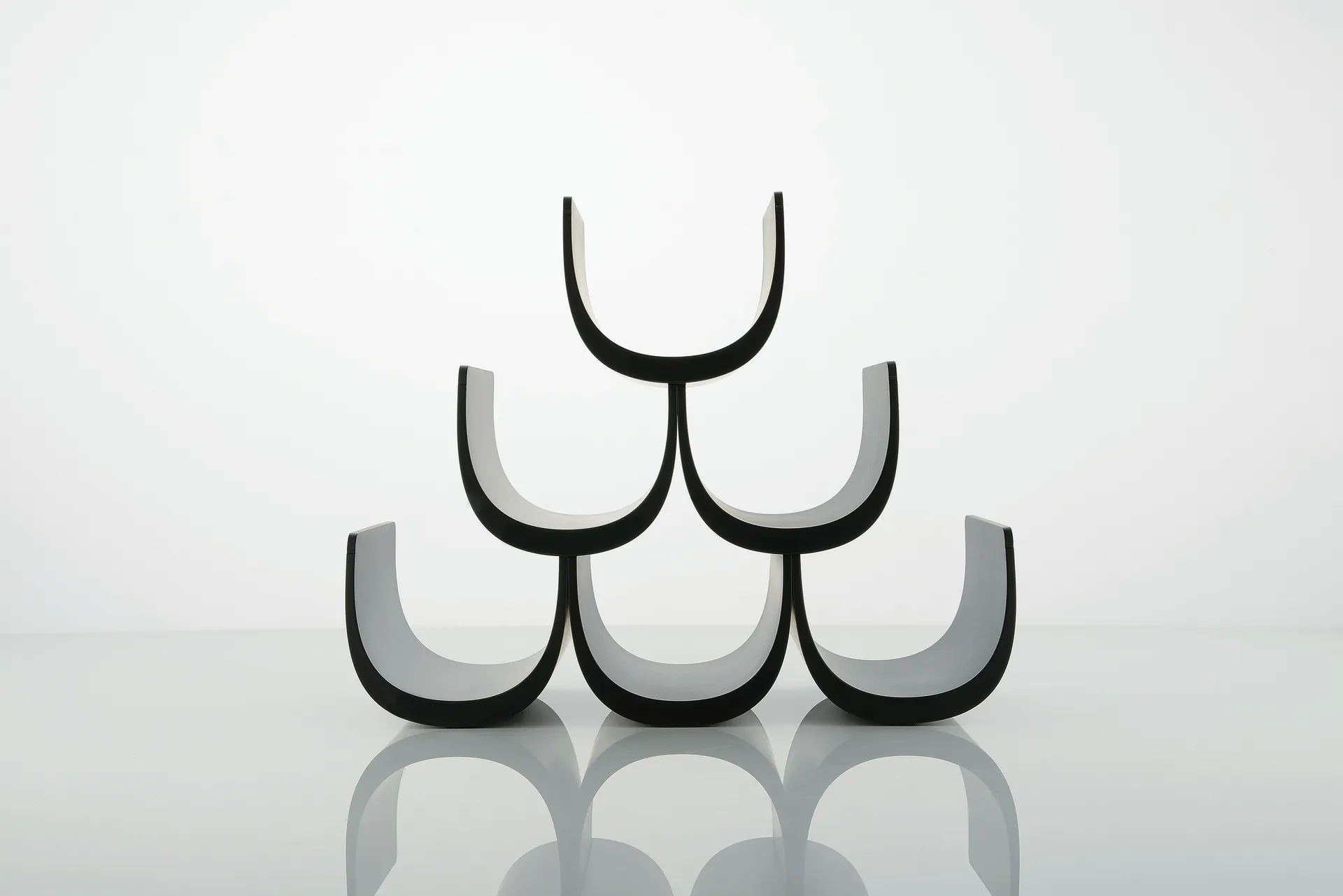 Stojak na wino Noè, Czarny Alessi