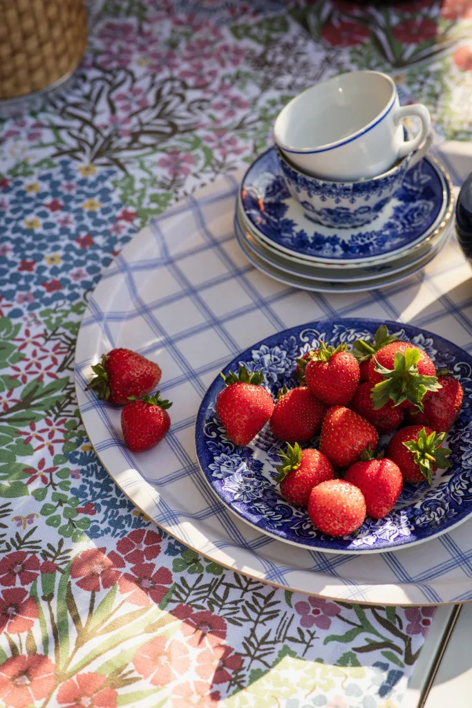 Bieżnik Botanic Gardern 45x150 cm, Multi-Niebieski Almedahls