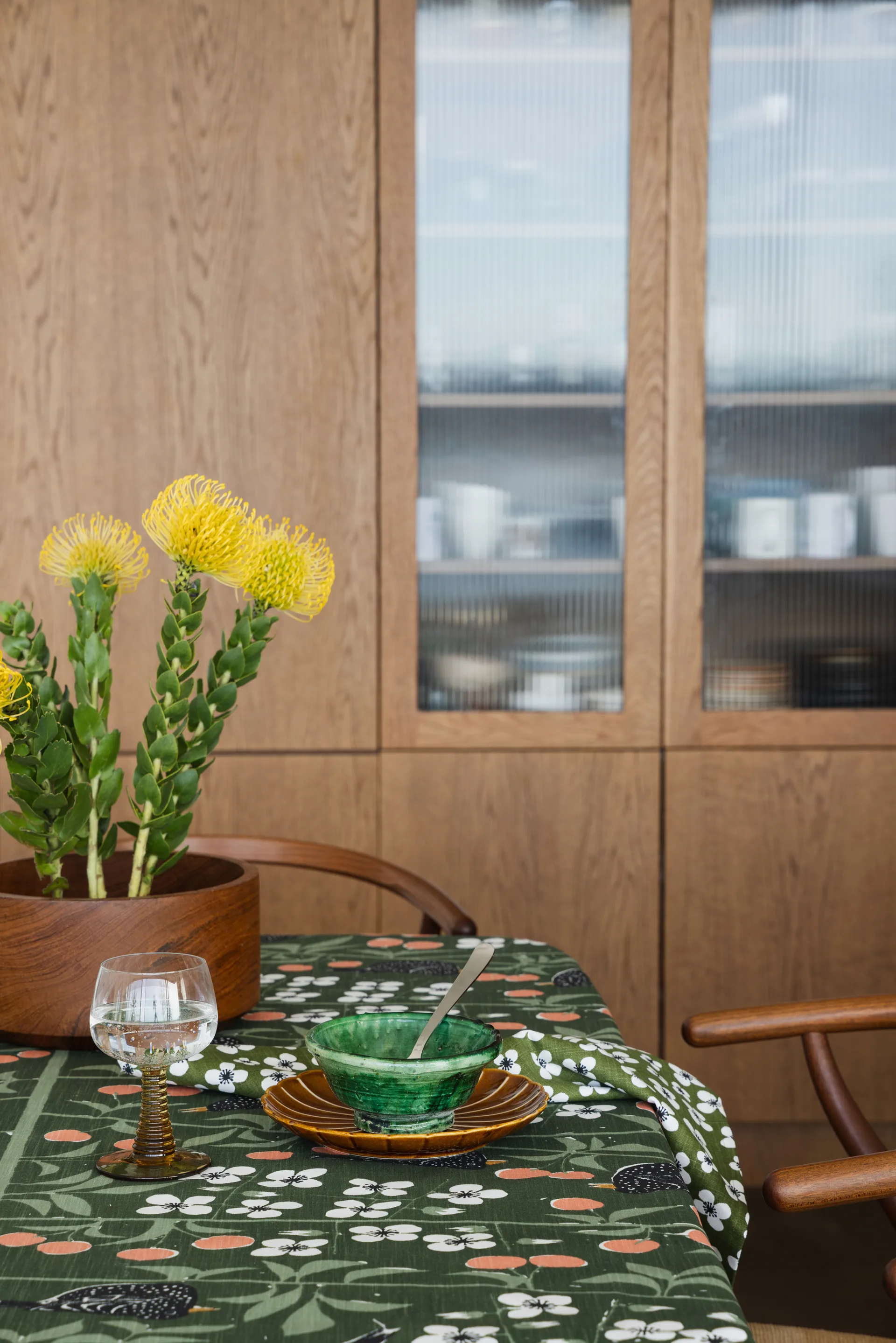 Obrus Körsbärsträdgården, Ciemnozielony, 145x250 cm Almedahls