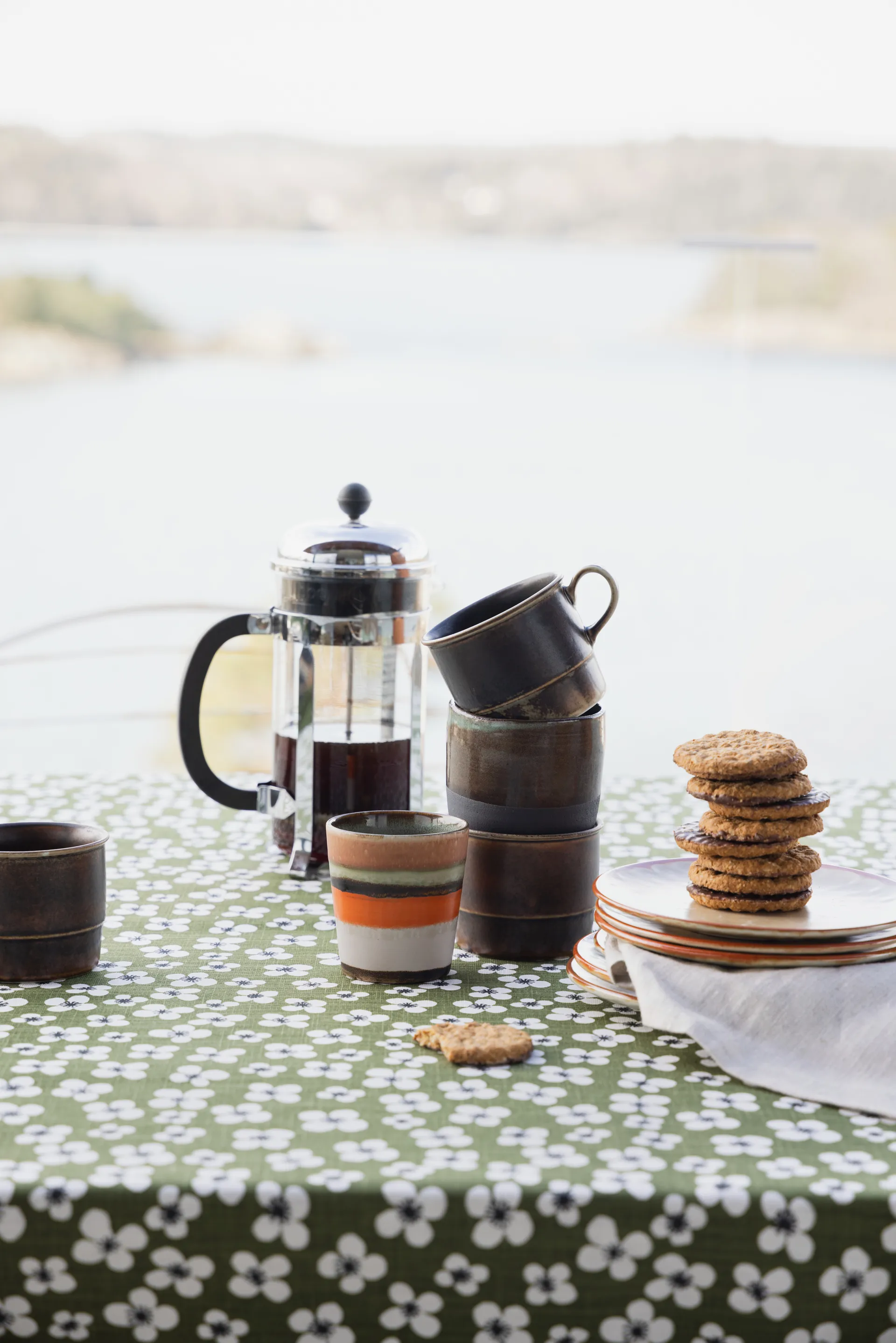 Obrus woskowany Belle Amie (metr bieżący), Ciemnozielony Almedahls