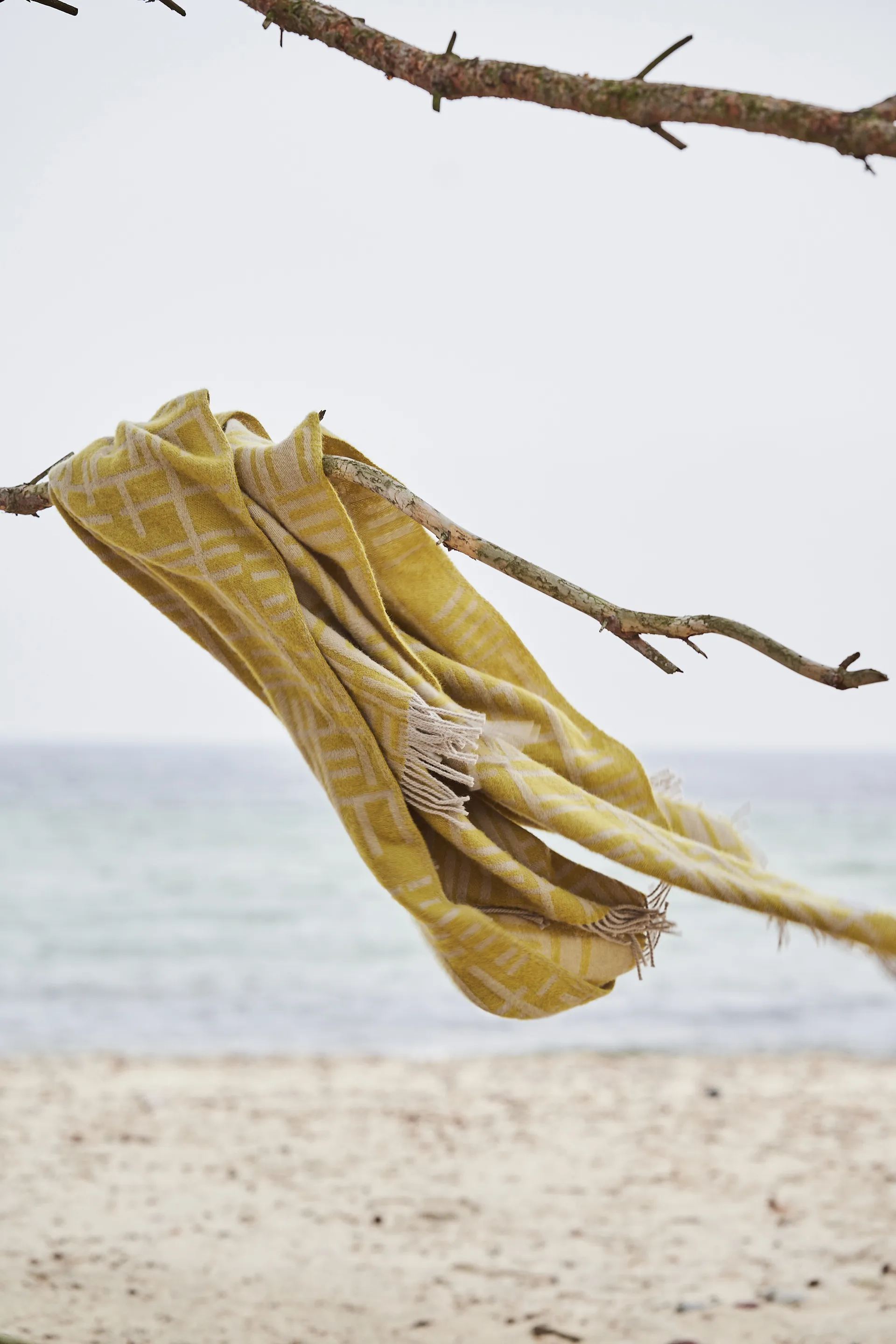 Pled Pickepin 130x170 cm, Oliwkowy (żółty) Almedahls