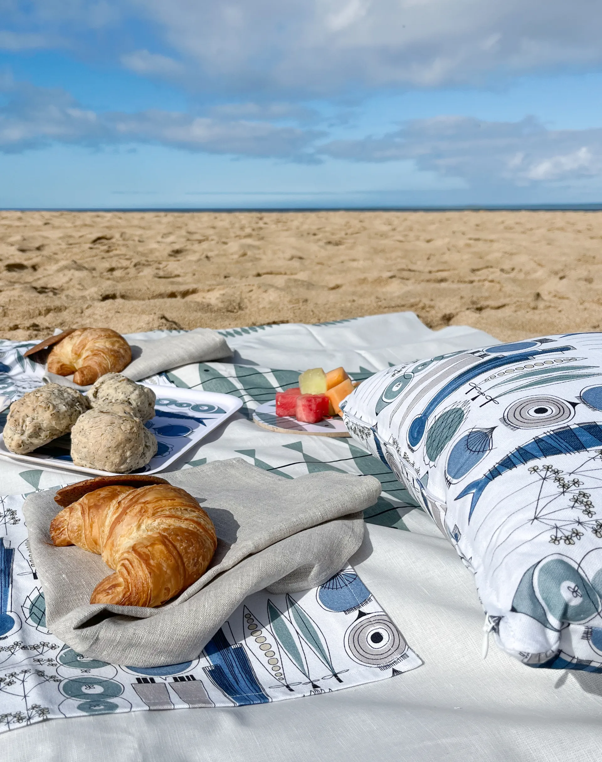 Poszewka na poduszkę Picknick 47x47 cm, Niebieski-beżowy Almedahls