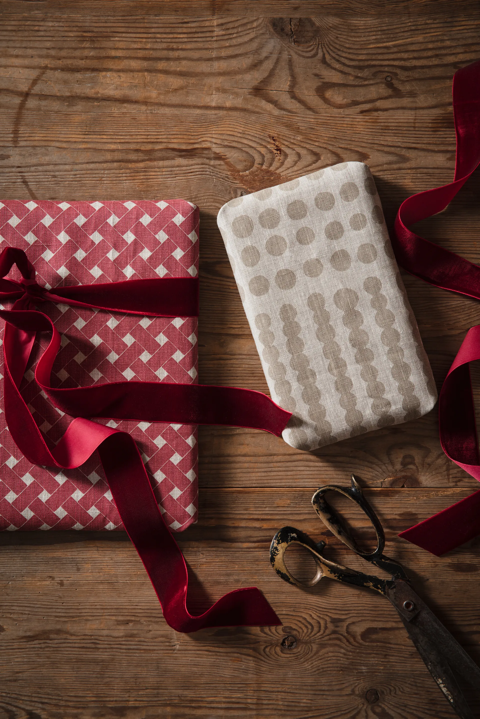 Pricktkanina tkanina, Natur-taupe Almedahls