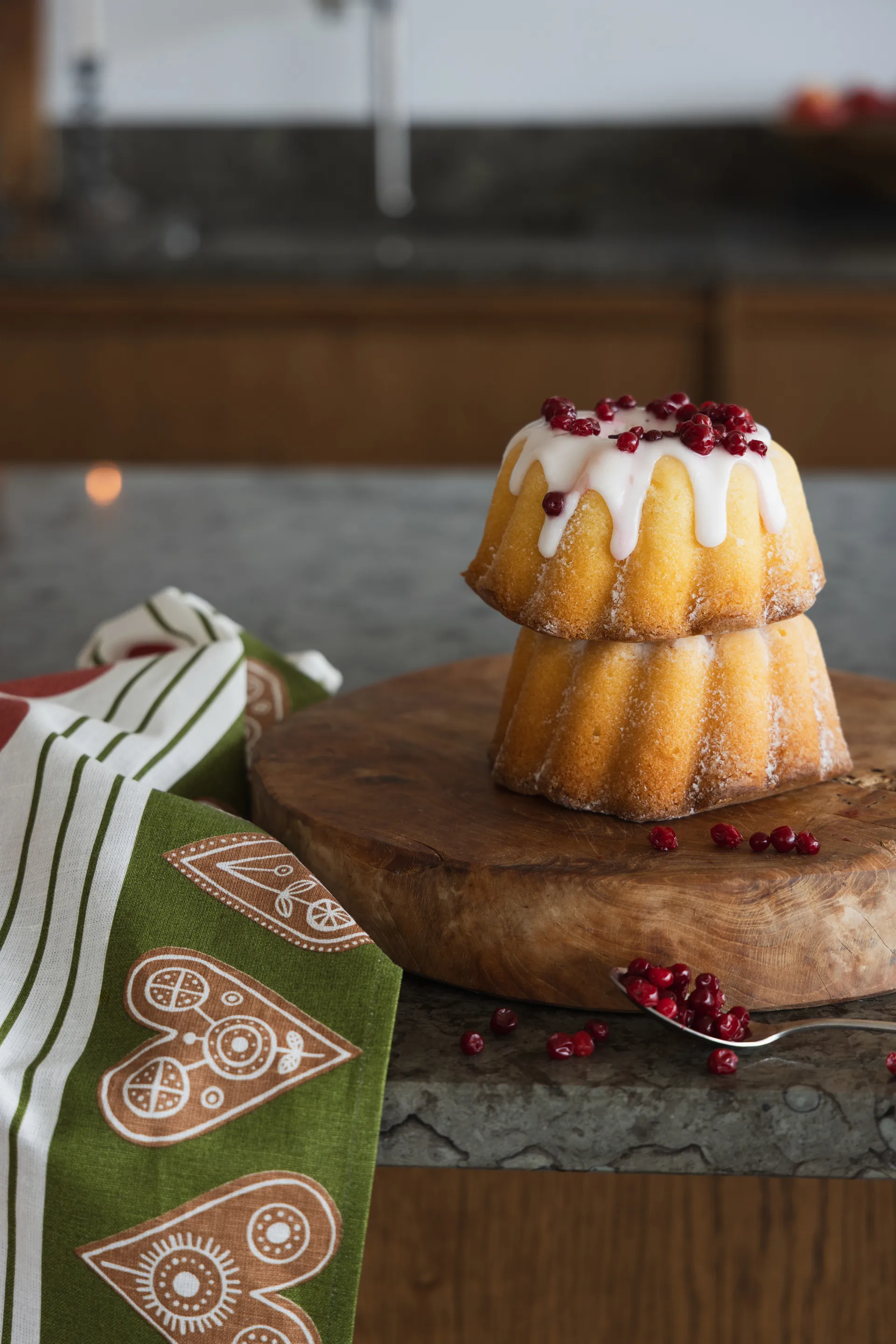 Ściereczka kuchenna "Frukt och kaka" 47x70 cm, Czerwony-zielony, 20x30 cm Almedahls