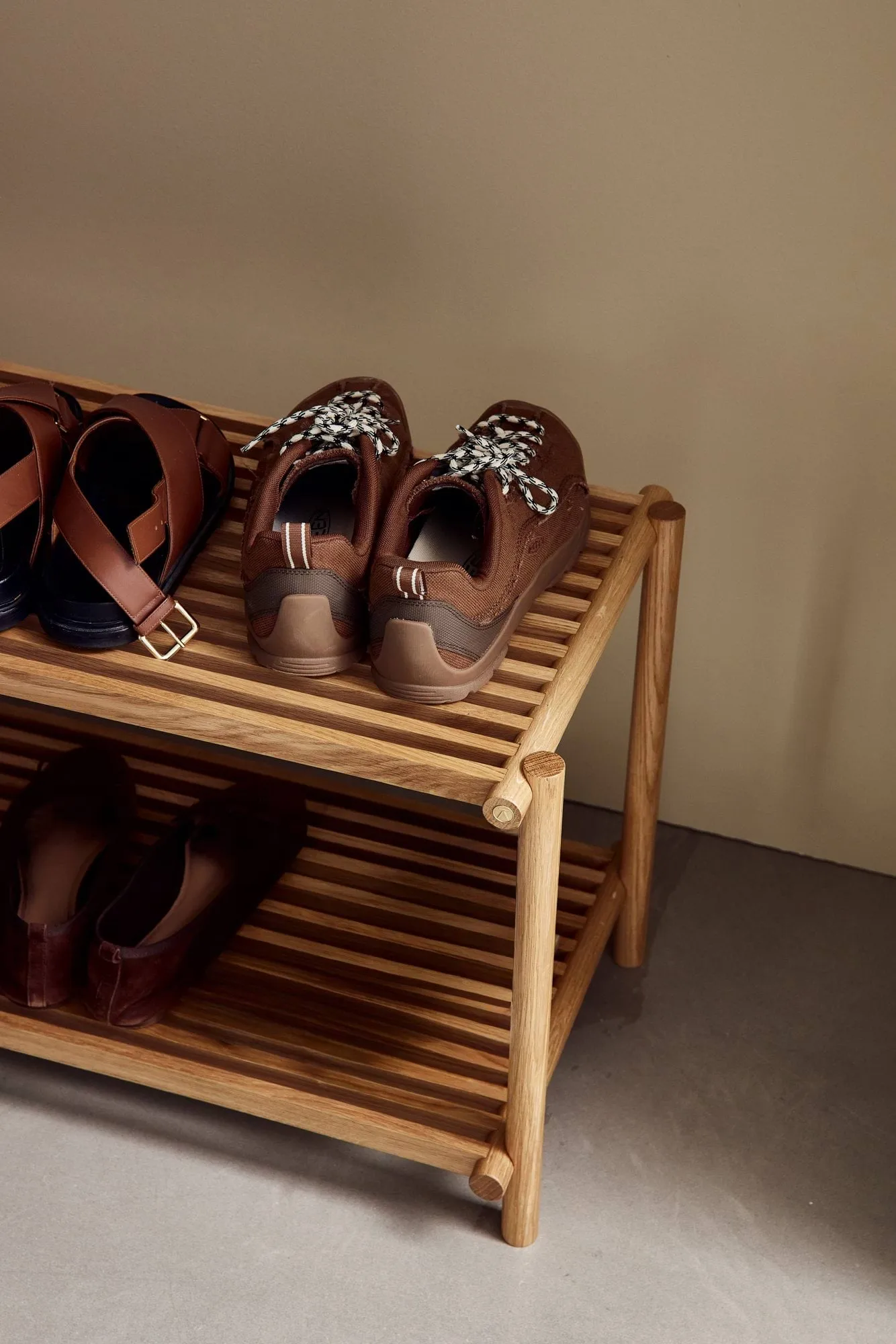 Column Shoe rack, Dąb lakierowany matowy Andersen Furniture