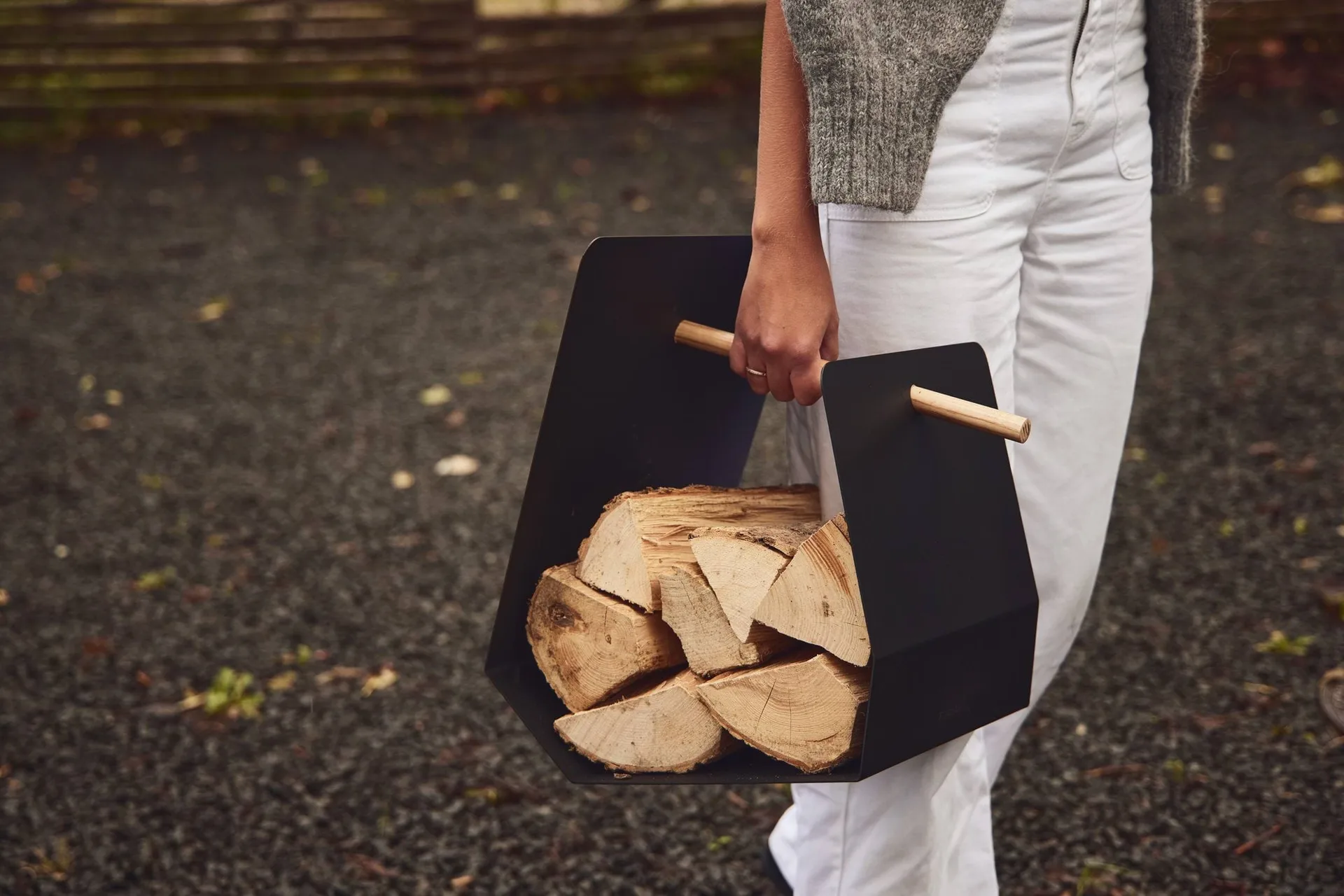 Edge stojak na czasopisma, Black (czarny) Andersen Furniture
