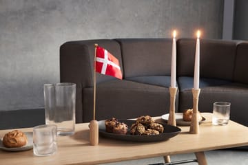 Flaga Celebrating Denmark 40 cm - Oak-brass - Andersen Furniture