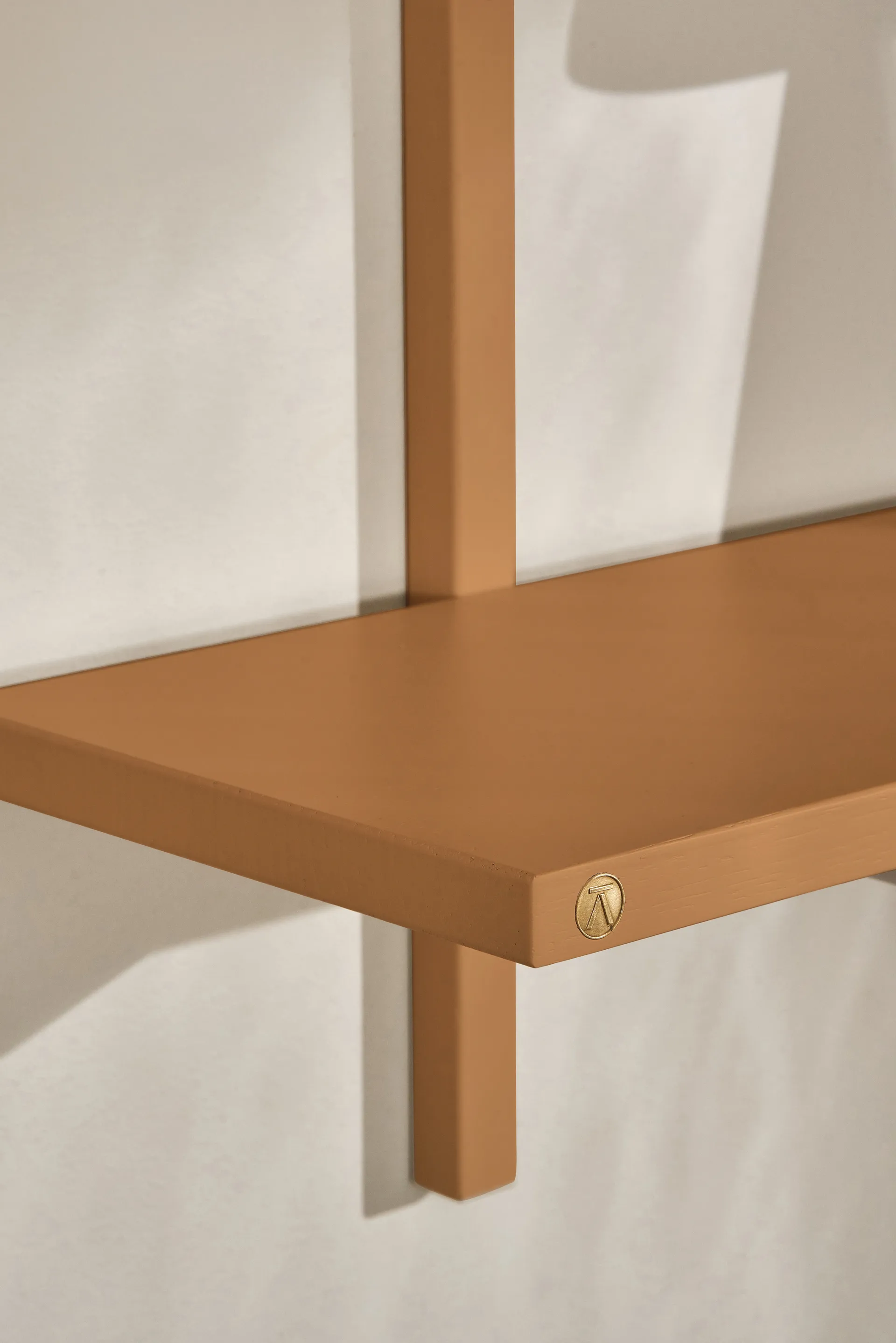 Półka ścienna A-Light Shelf Special Edition, Brown beige 90x21x35 cm Andersen Furniture