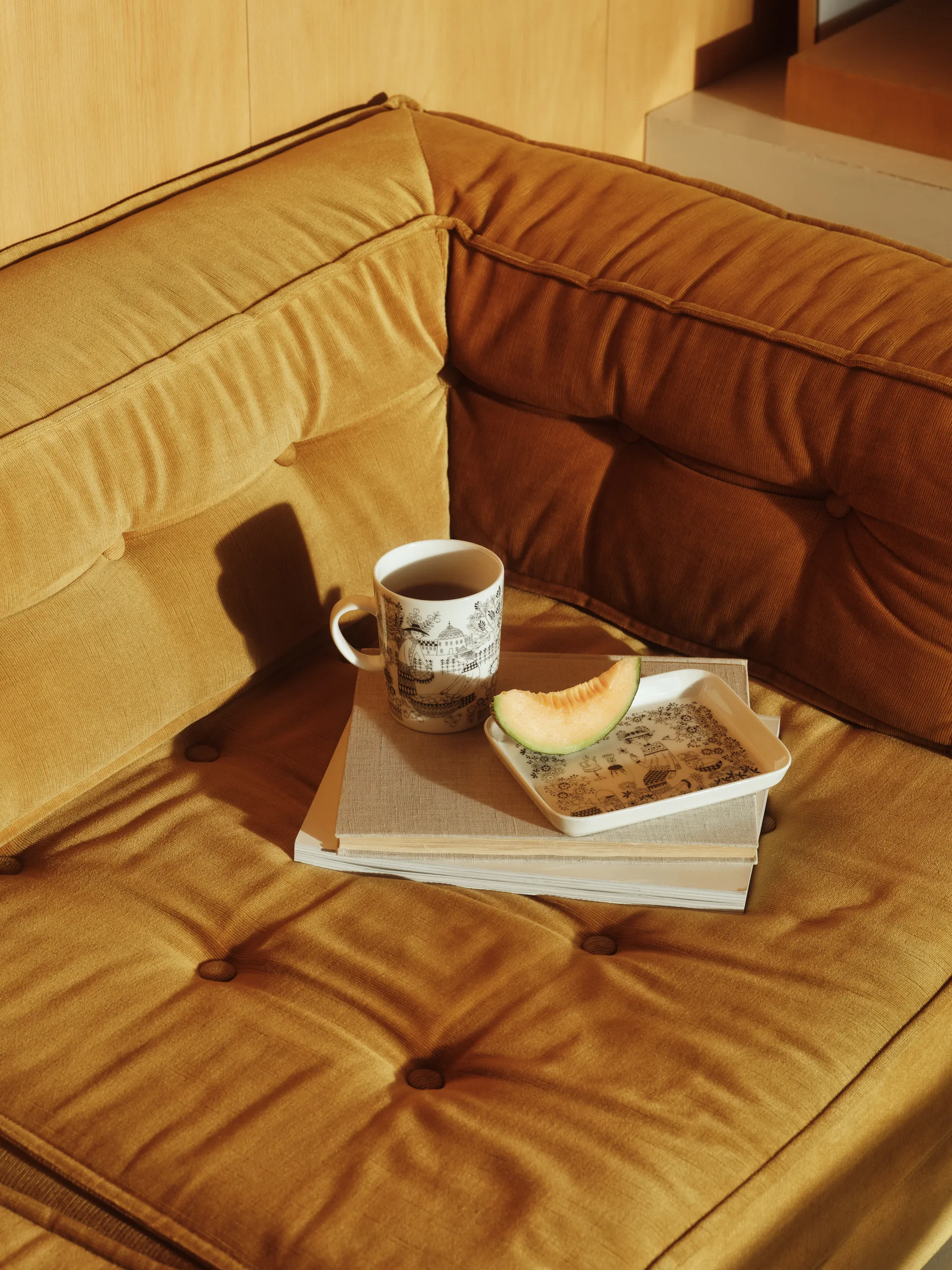 Kubek Emilia 500 ml, Czarno-biały Arabia