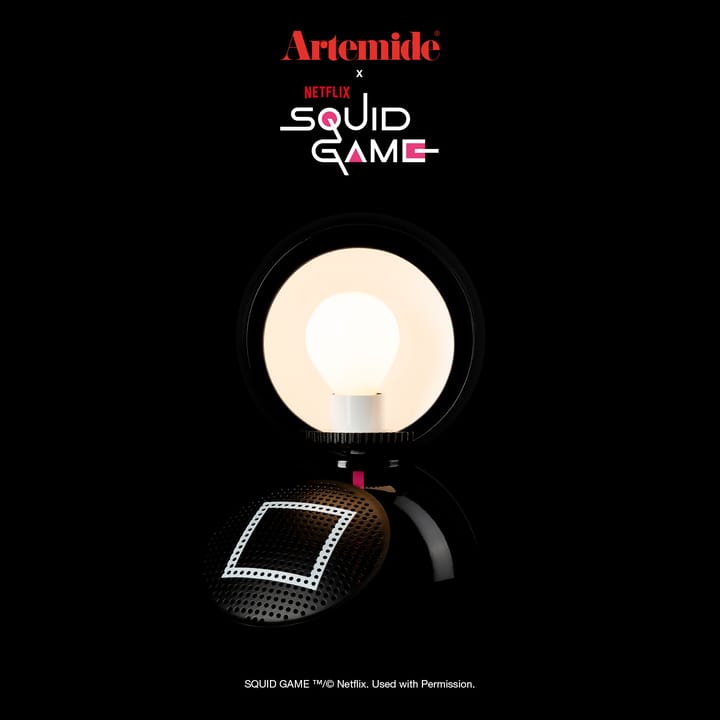Eclisse x Squid Game Lampa stołowa Special Edition, Guard black Artemide