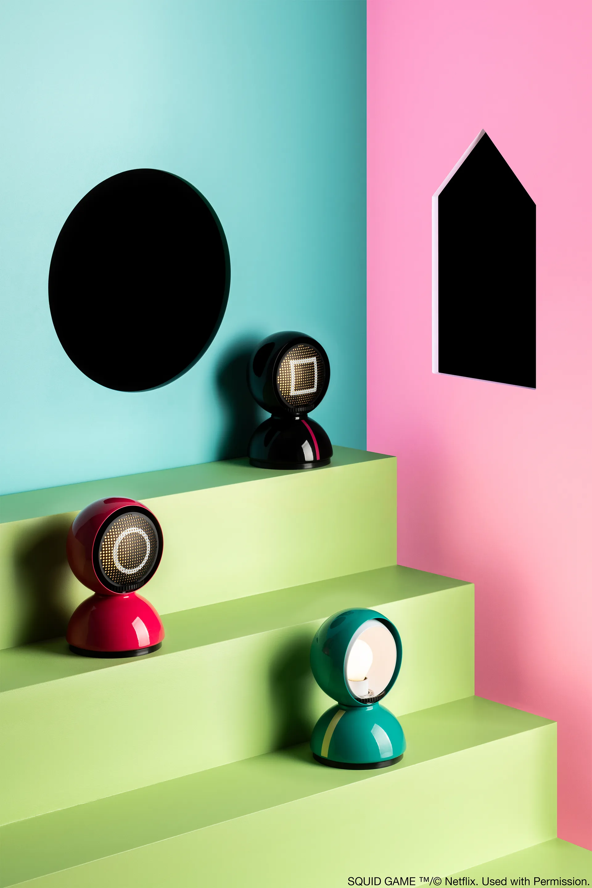 Eclisse x Squid Game Lampa stołowa Special Edition, Guard black Artemide