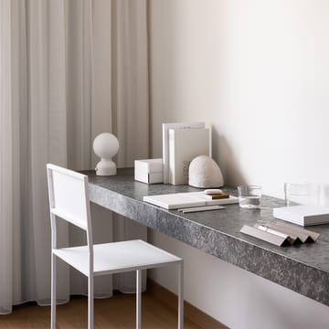 Pluggie lampa stołowa - szkło białe, opalowe - Ateljé Lyktan